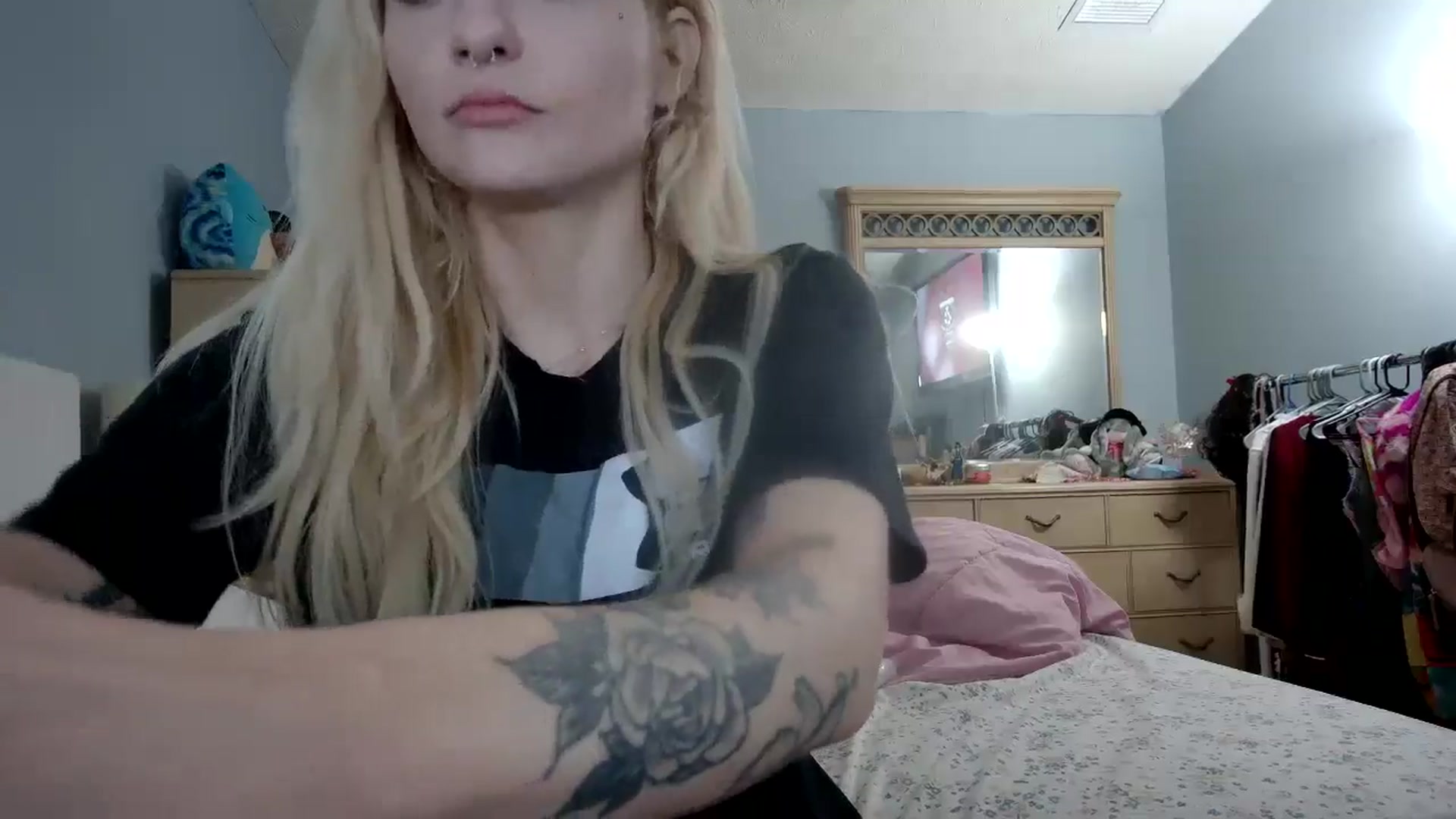 Gallery image thumbnail from DuckChan0's myfreecams stream on, 05/23/2024, 15:33 image 3 of 20