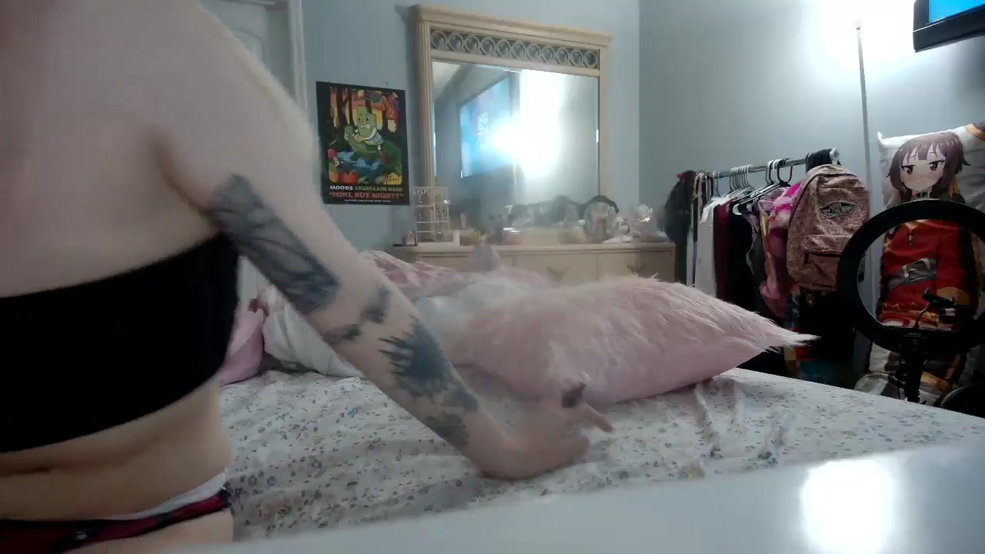 Gallery image thumbnail from DuckChan0's myfreecams stream on, 05/24/2024, 24:20 image 8 of 20