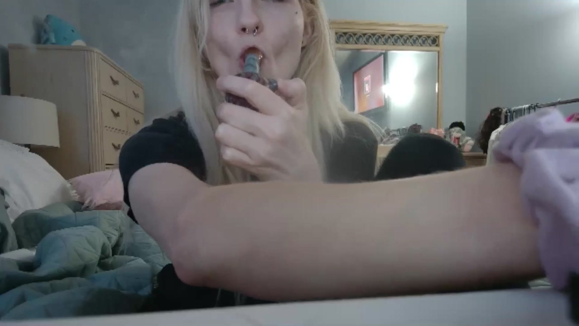 Gallery image thumbnail from DuckChan0's myfreecams stream on, 05/26/2024, 23:33 image 20 of 20