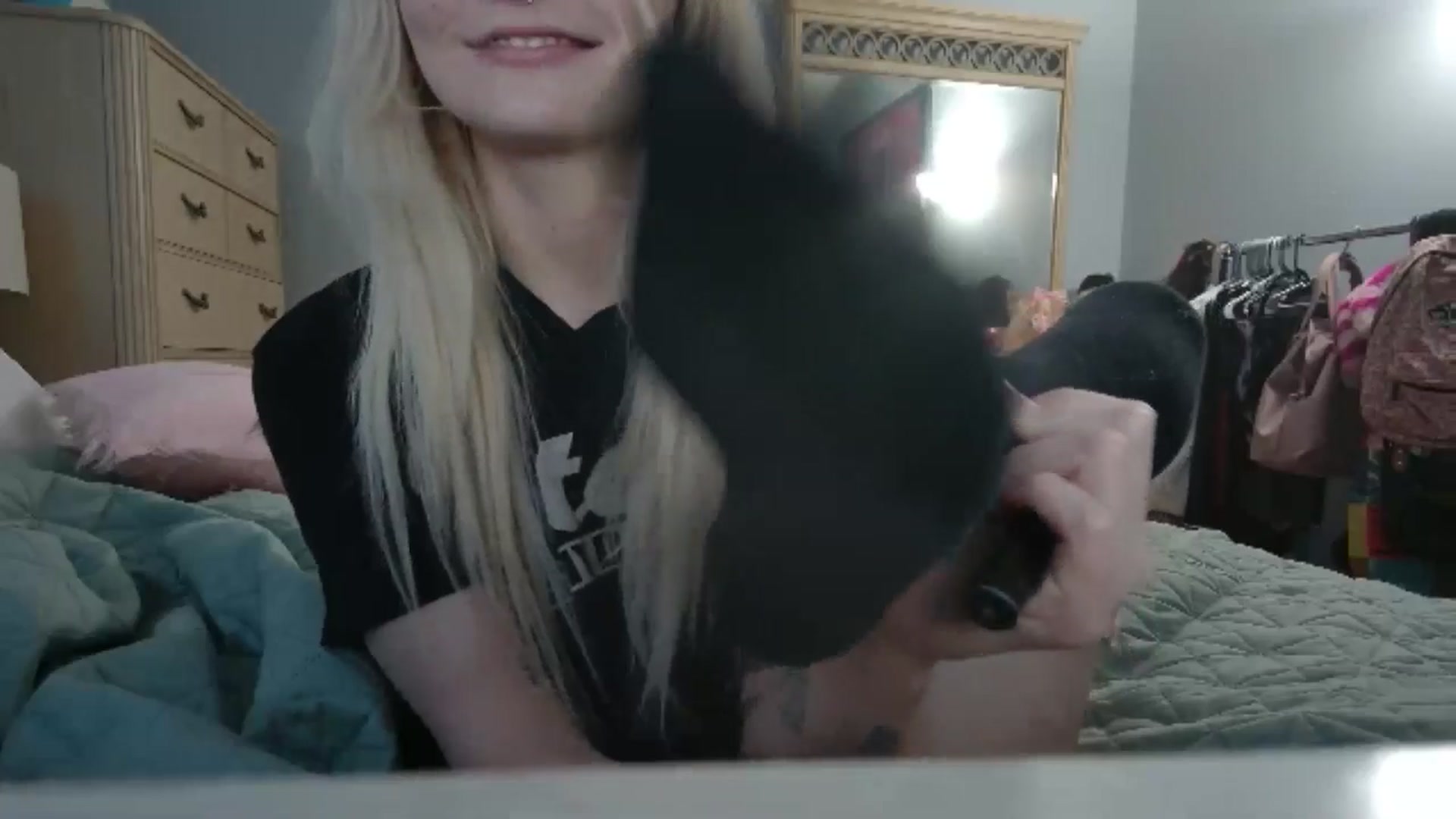 Gallery image thumbnail from DuckChan0's myfreecams stream on, 05/26/2024, 23:56 image 9 of 20