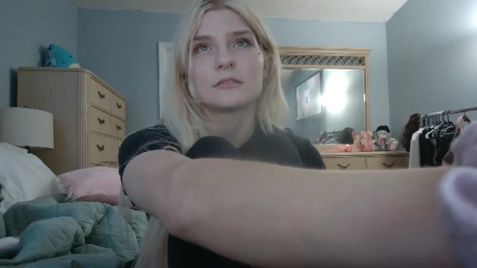 Gallery image thumbnail from DuckChan0's myfreecams stream on, 05/26/2024, 23:56 image 1 of 20