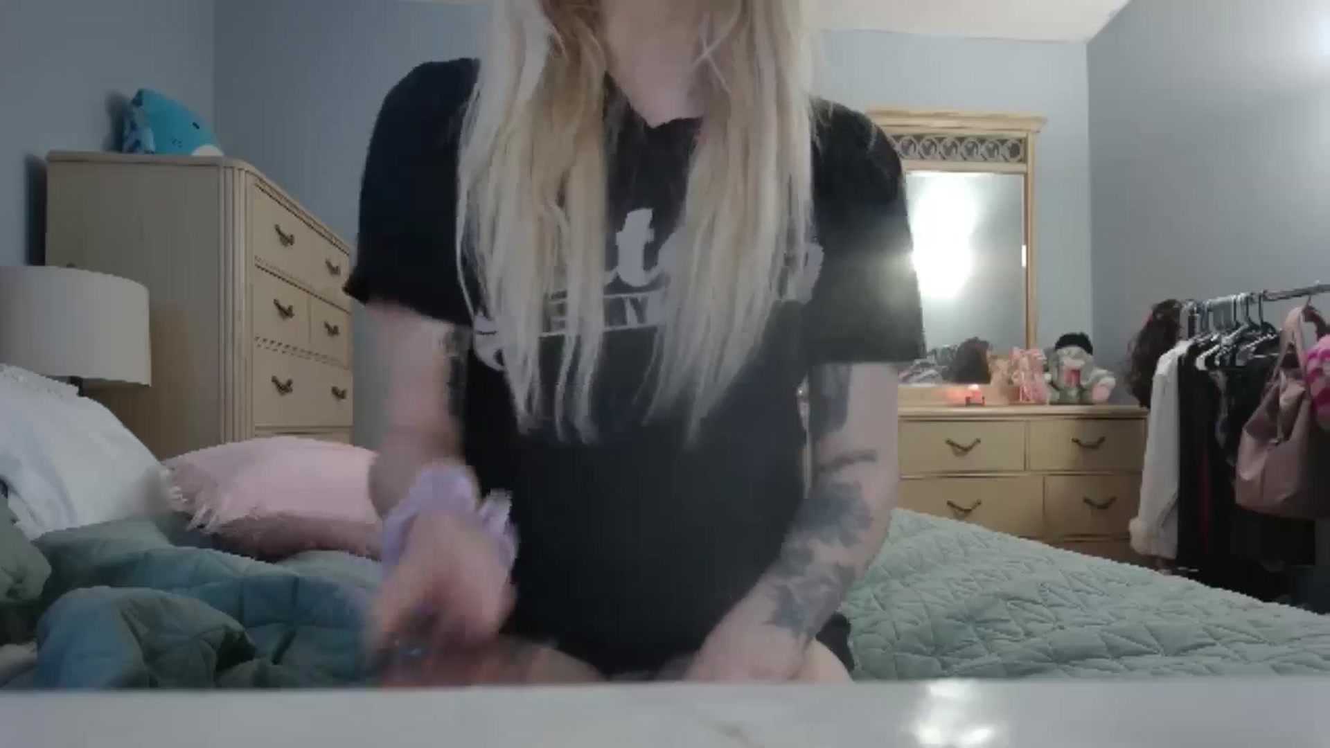 Gallery image thumbnail from DuckChan0's myfreecams stream on, 05/26/2024, 23:56 image 6 of 20