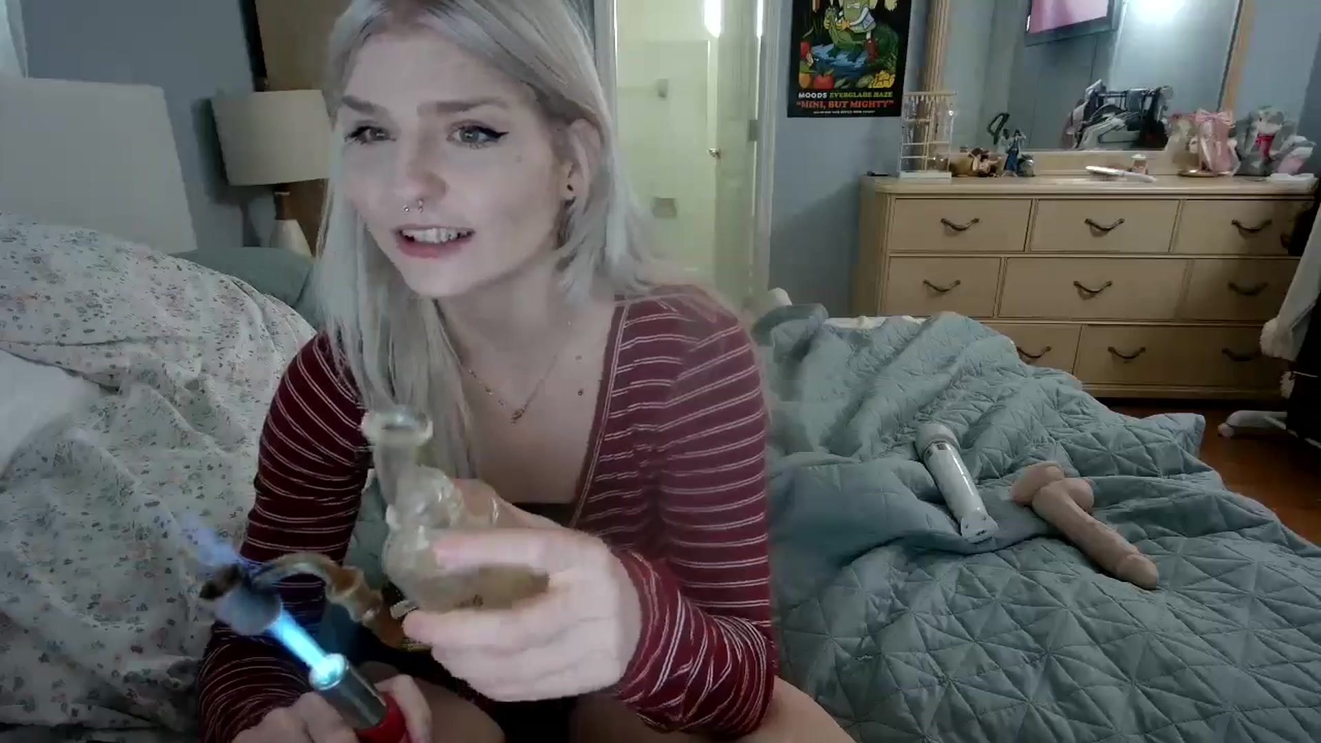 Gallery image thumbnail from DuckChan0's myfreecams stream on, 05/30/2024, 19:12 image 6 of 20