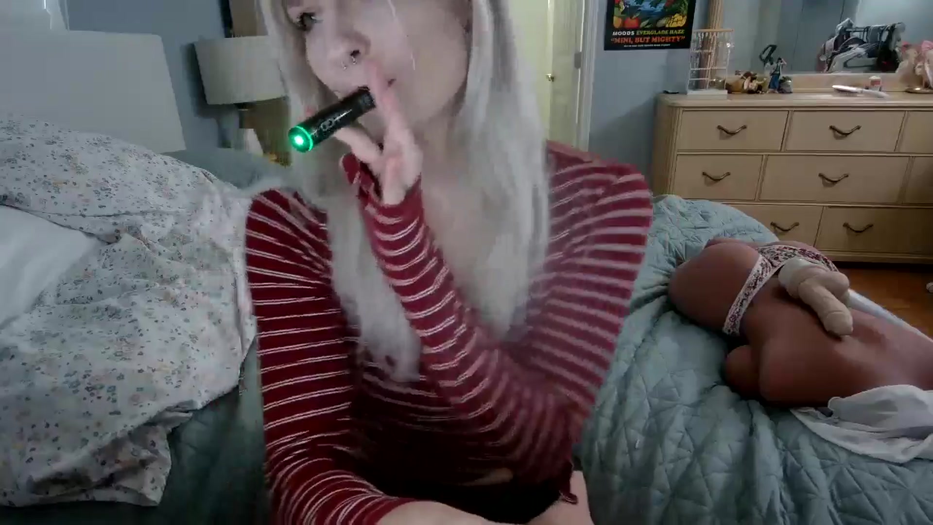 Gallery image thumbnail from DuckChan0's myfreecams stream on, 05/30/2024, 19:12 image 4 of 20