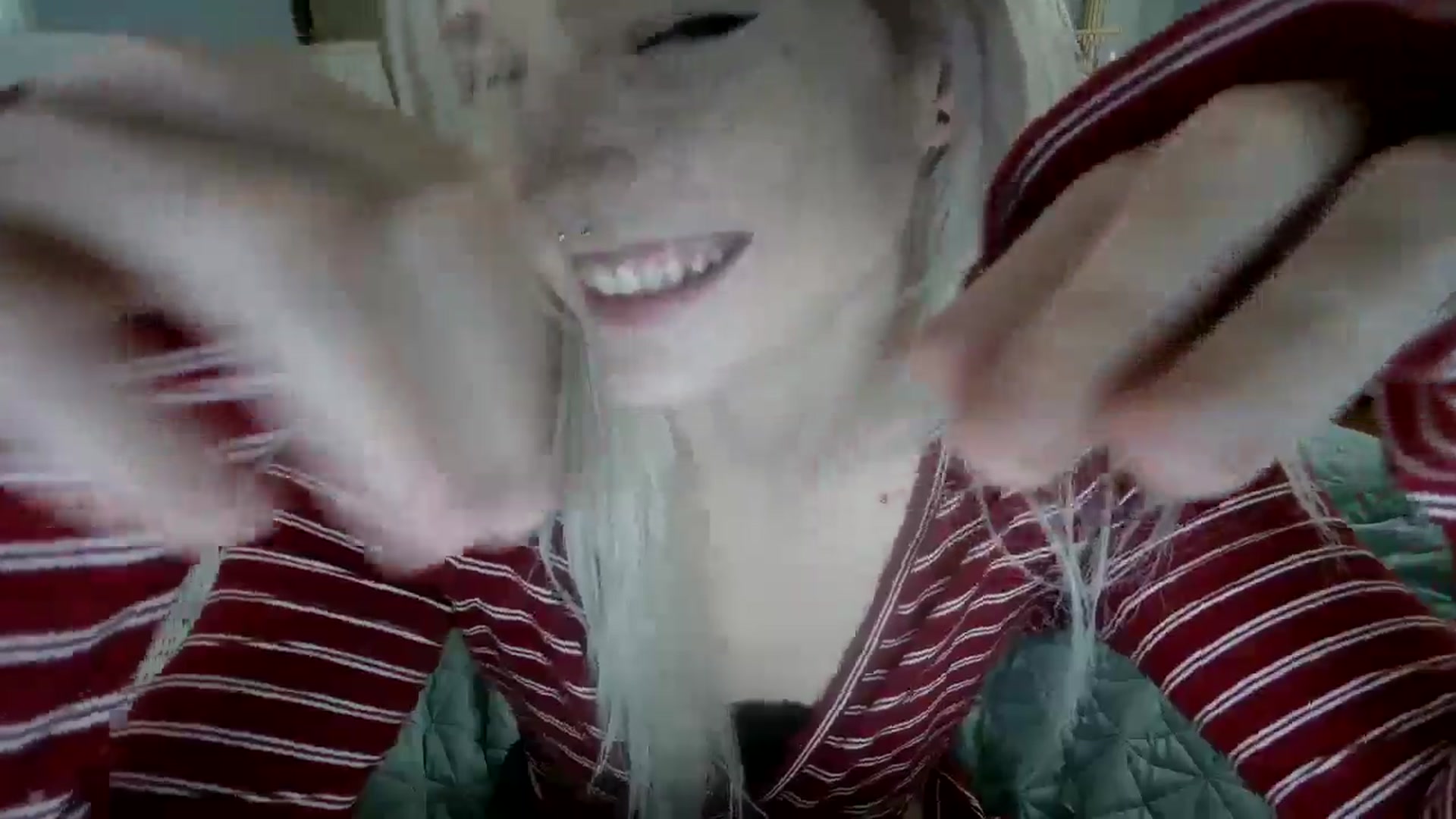 Gallery image thumbnail from DuckChan0's myfreecams stream on, 05/30/2024, 19:12 image 11 of 20