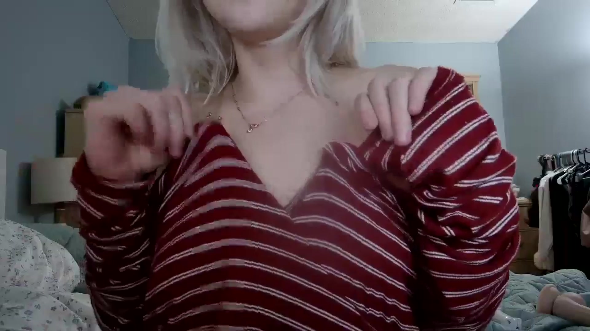 Gallery image thumbnail from DuckChan0's myfreecams stream on, 05/30/2024, 19:12 image 14 of 20