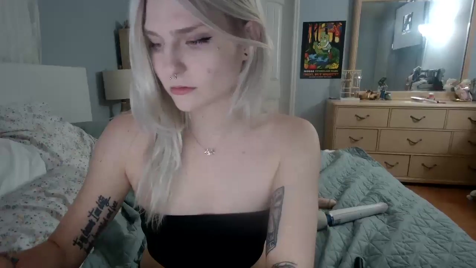 Gallery image thumbnail from DuckChan0's myfreecams stream on, 05/31/2024, 24:02 image 20 of 20