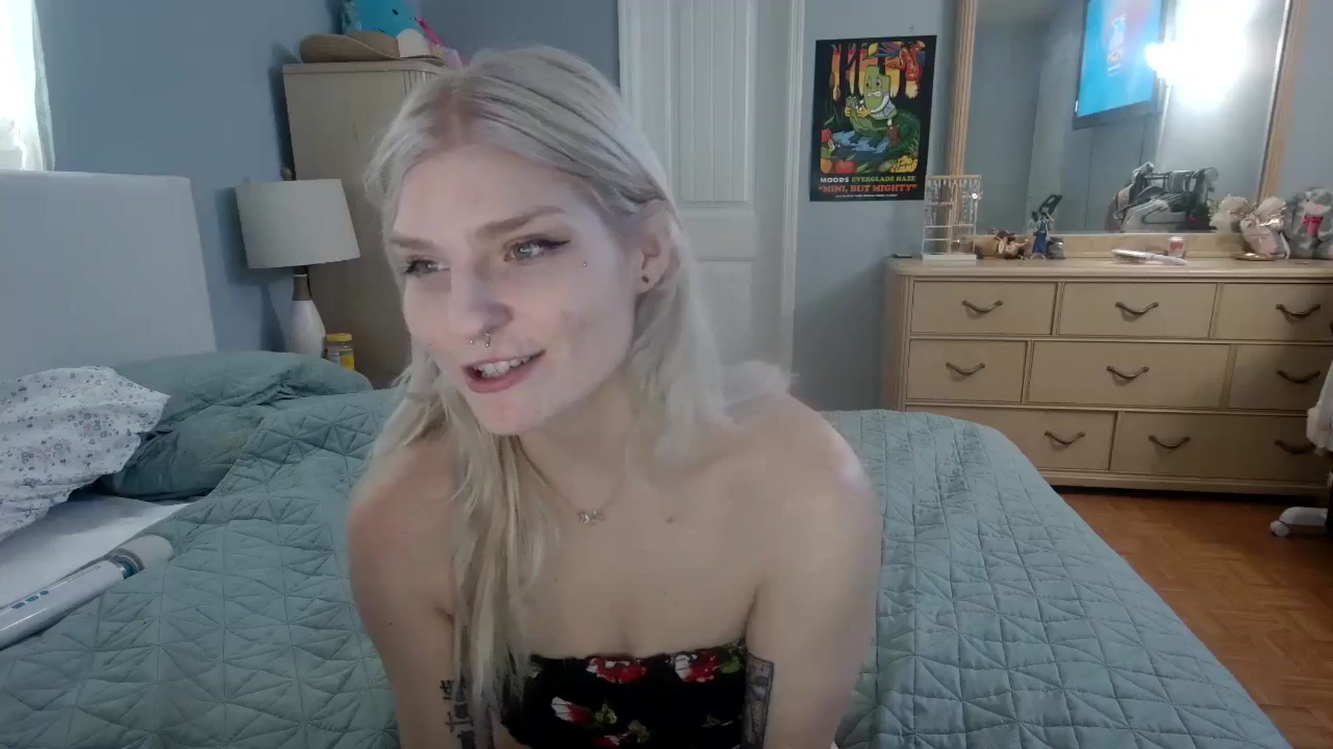 Gallery image thumbnail from DuckChan0's myfreecams stream on, 05/31/2024, 15:35 image 17 of 20