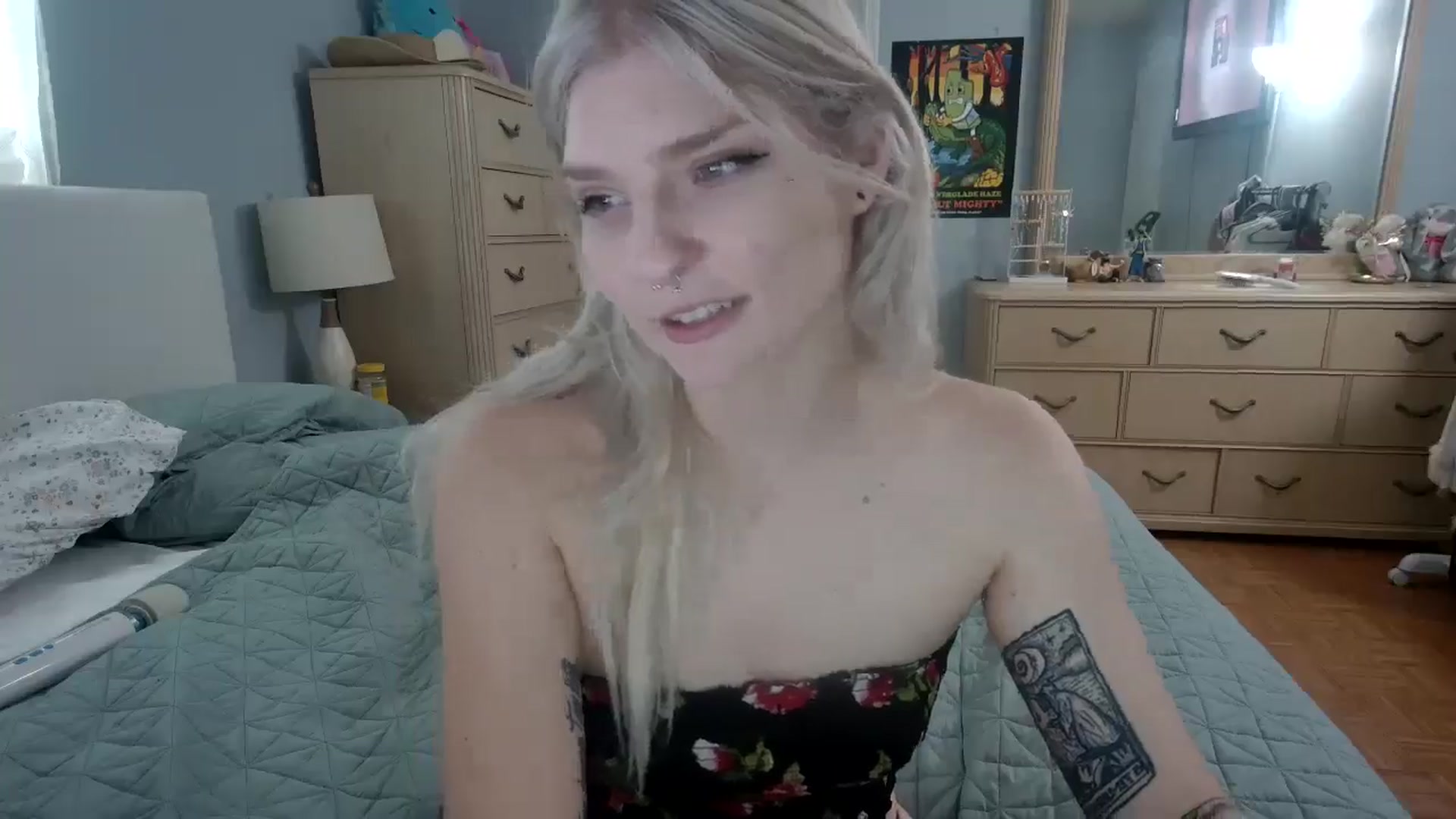 Gallery image thumbnail from DuckChan0's myfreecams stream on, 05/31/2024, 15:35 image 15 of 20