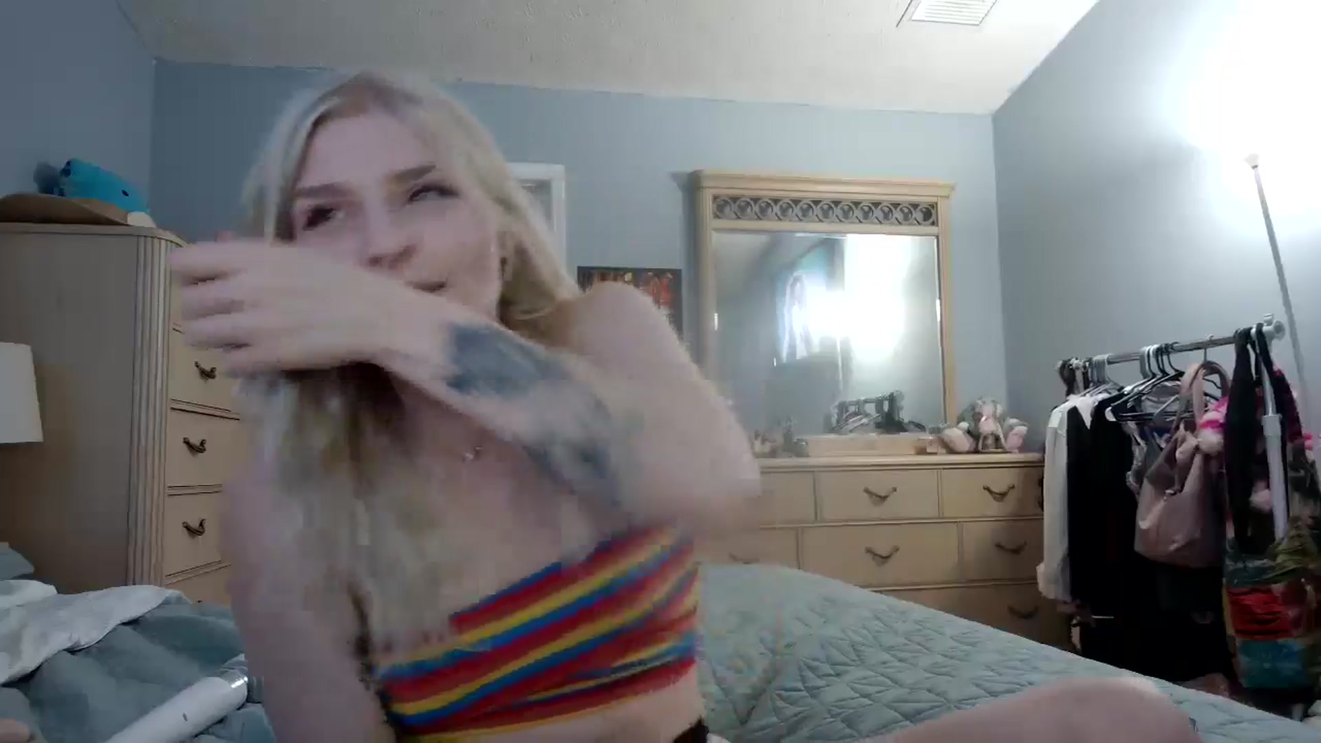 Gallery image thumbnail from DuckChan0's myfreecams stream on, 06/02/2024, 23:20 image 3 of 20
