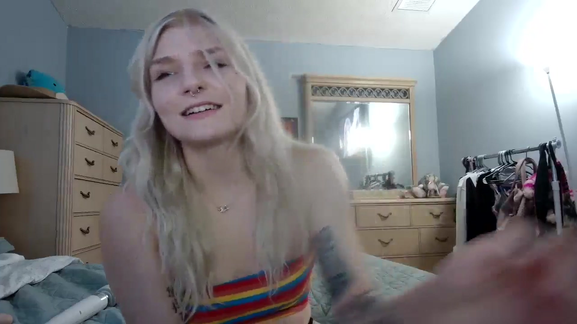 Gallery image thumbnail from DuckChan0's myfreecams stream on, 06/02/2024, 23:20 image 6 of 20
