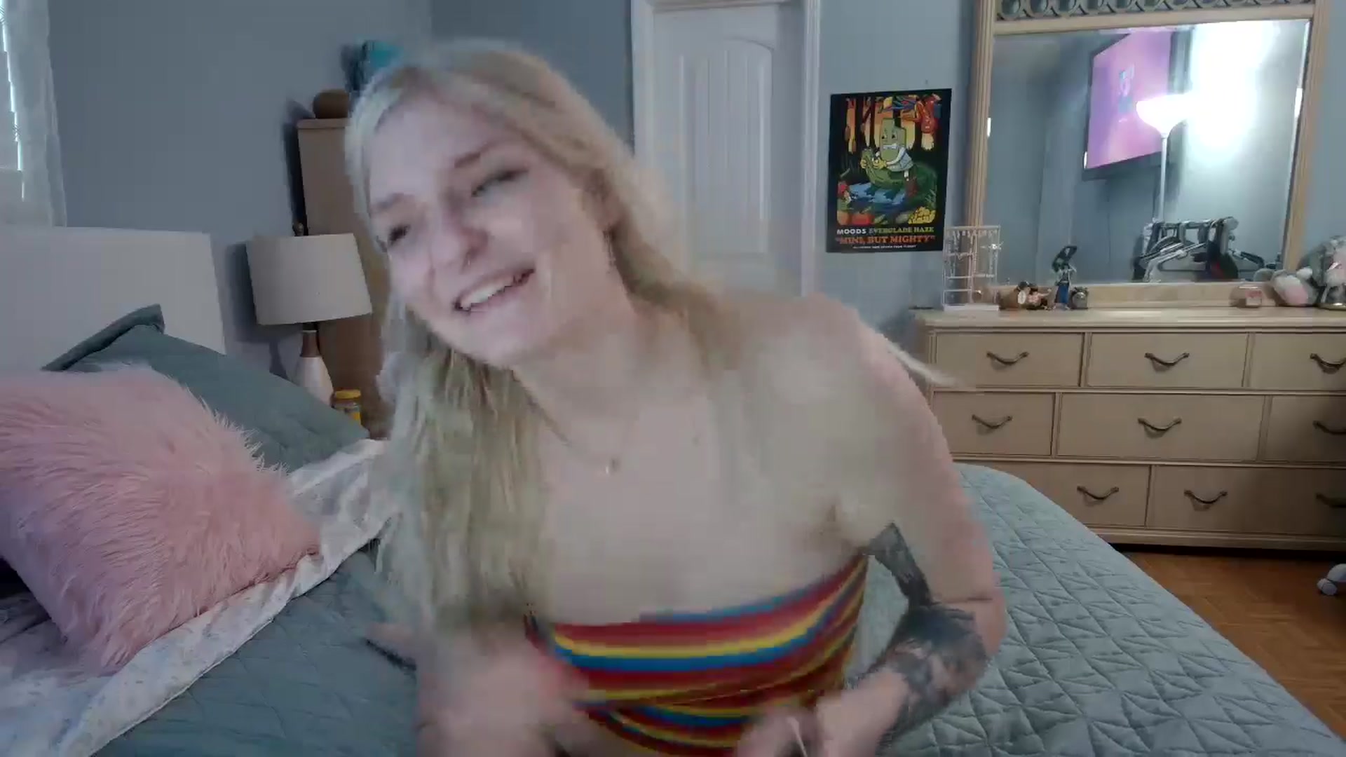 Gallery image thumbnail from DuckChan0's myfreecams stream on, 06/02/2024, 23:52 image 5 of 20