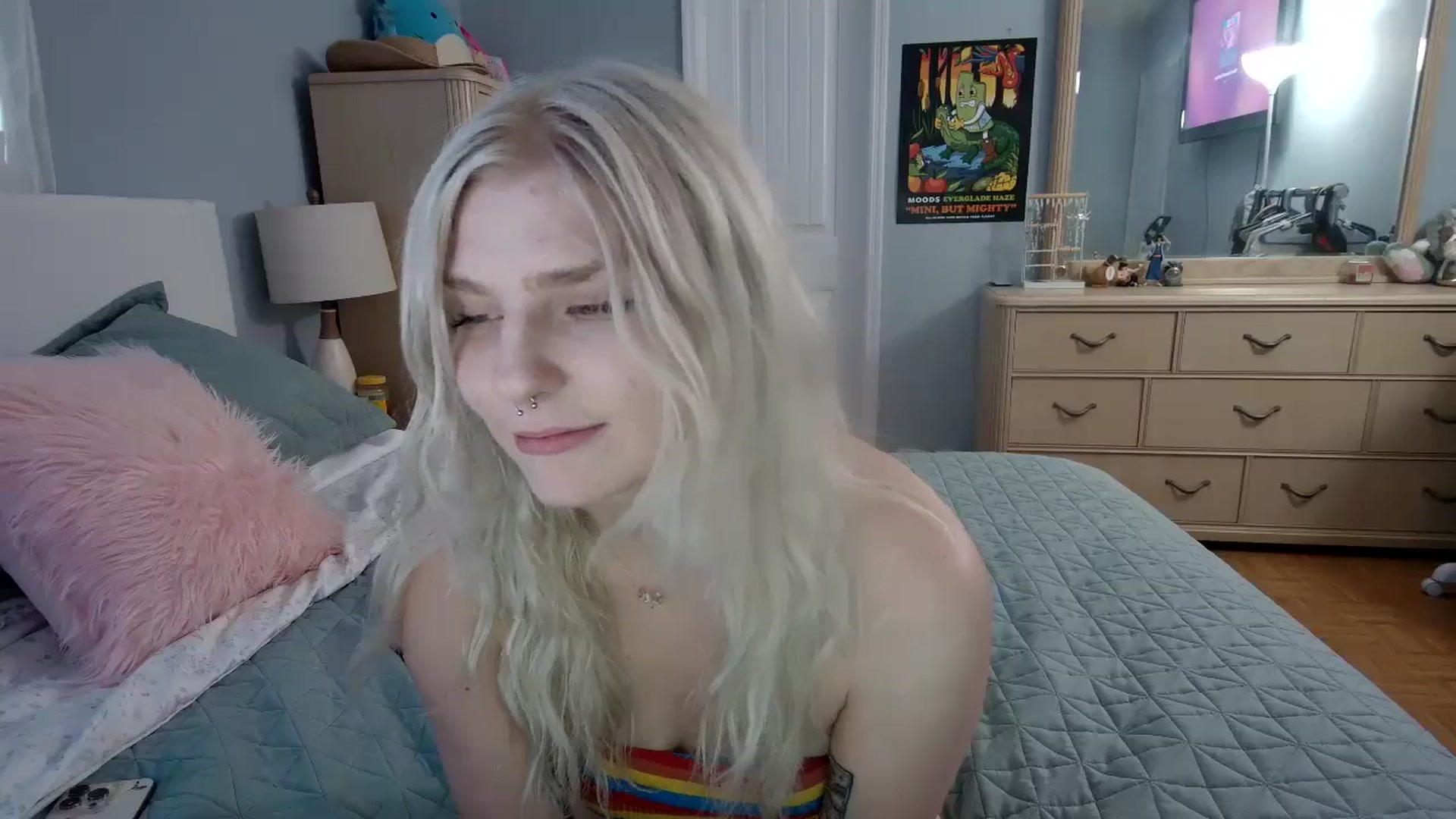 Gallery image thumbnail from DuckChan0's myfreecams stream on, 06/02/2024, 23:52 image 9 of 20
