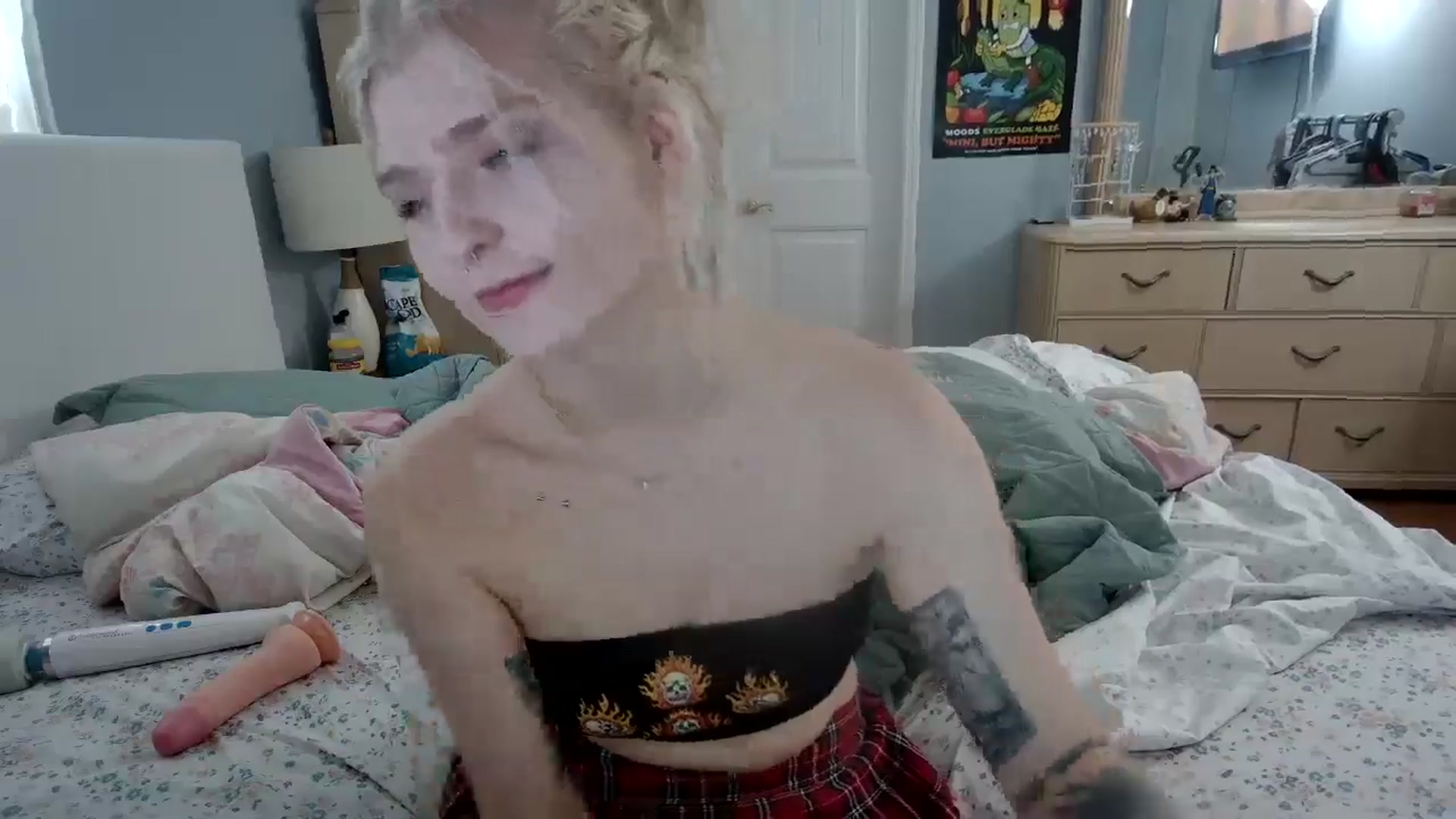 Gallery image thumbnail from DuckChan0's myfreecams stream on, 06/04/2024, 14:21 image 8 of 20