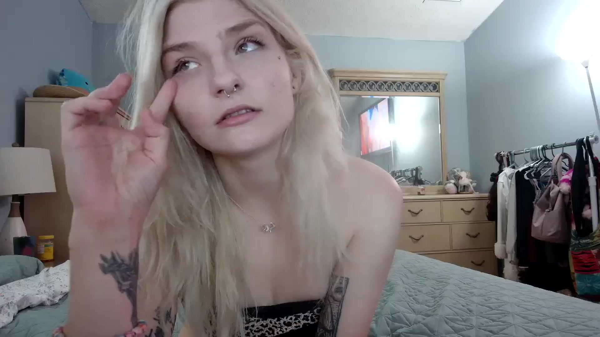 Gallery image thumbnail from DuckChan0's myfreecams stream on, 06/05/2024, 14:13 image 20 of 20