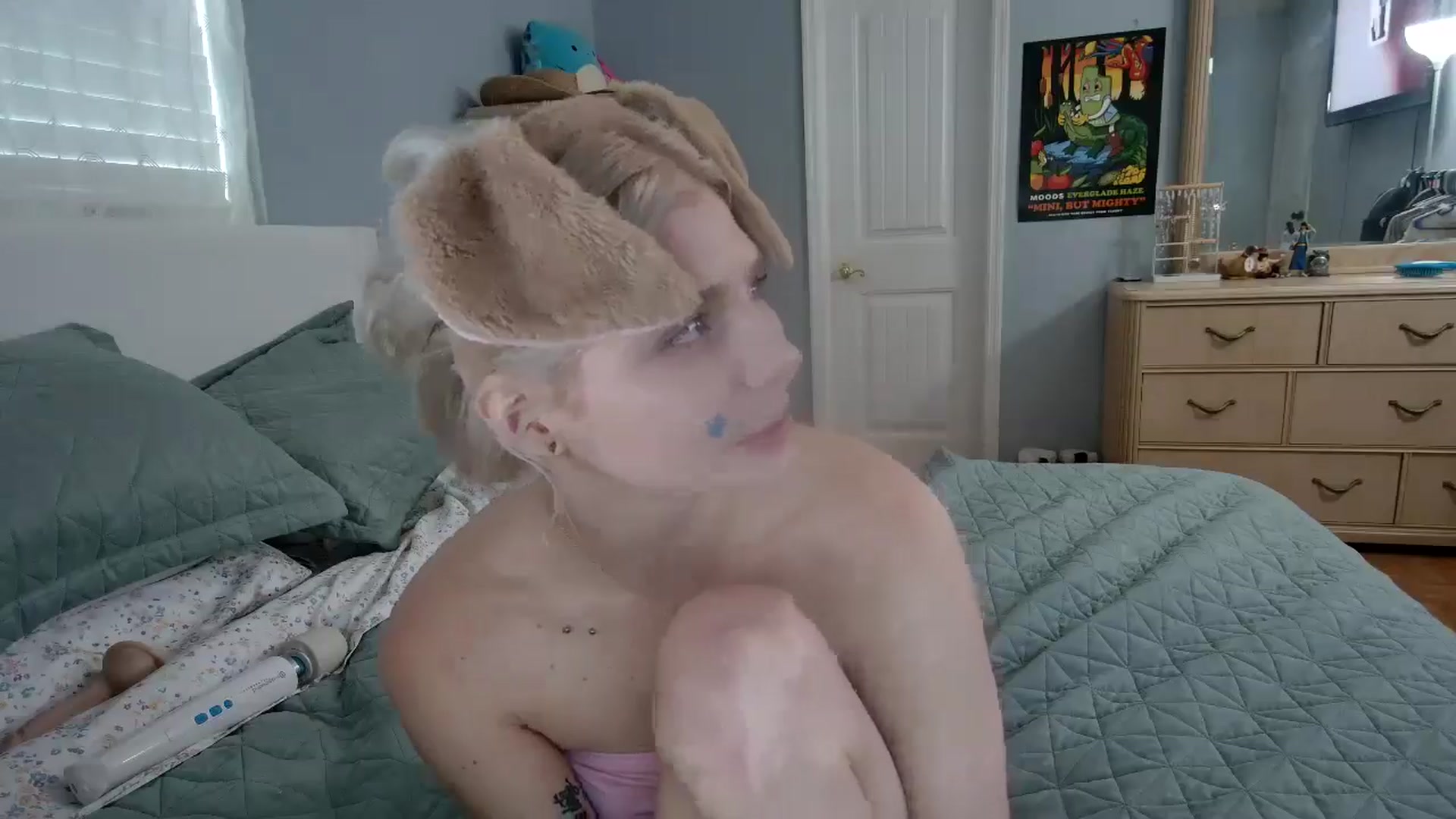 Gallery image thumbnail from DuckChan0's myfreecams stream on, 06/05/2024, 22:49 image 5 of 20