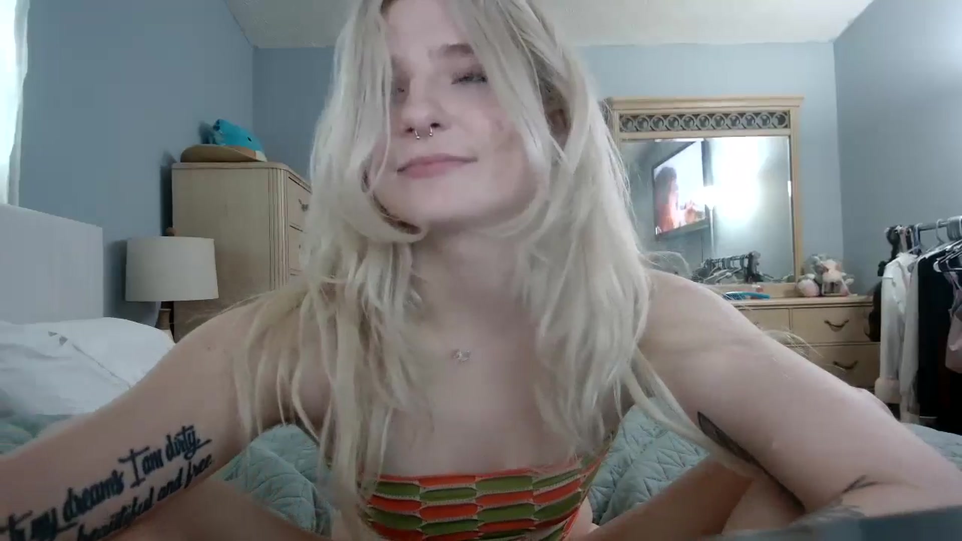Gallery image thumbnail from DuckChan0's myfreecams stream on, 06/06/2024, 16:14 image 8 of 20