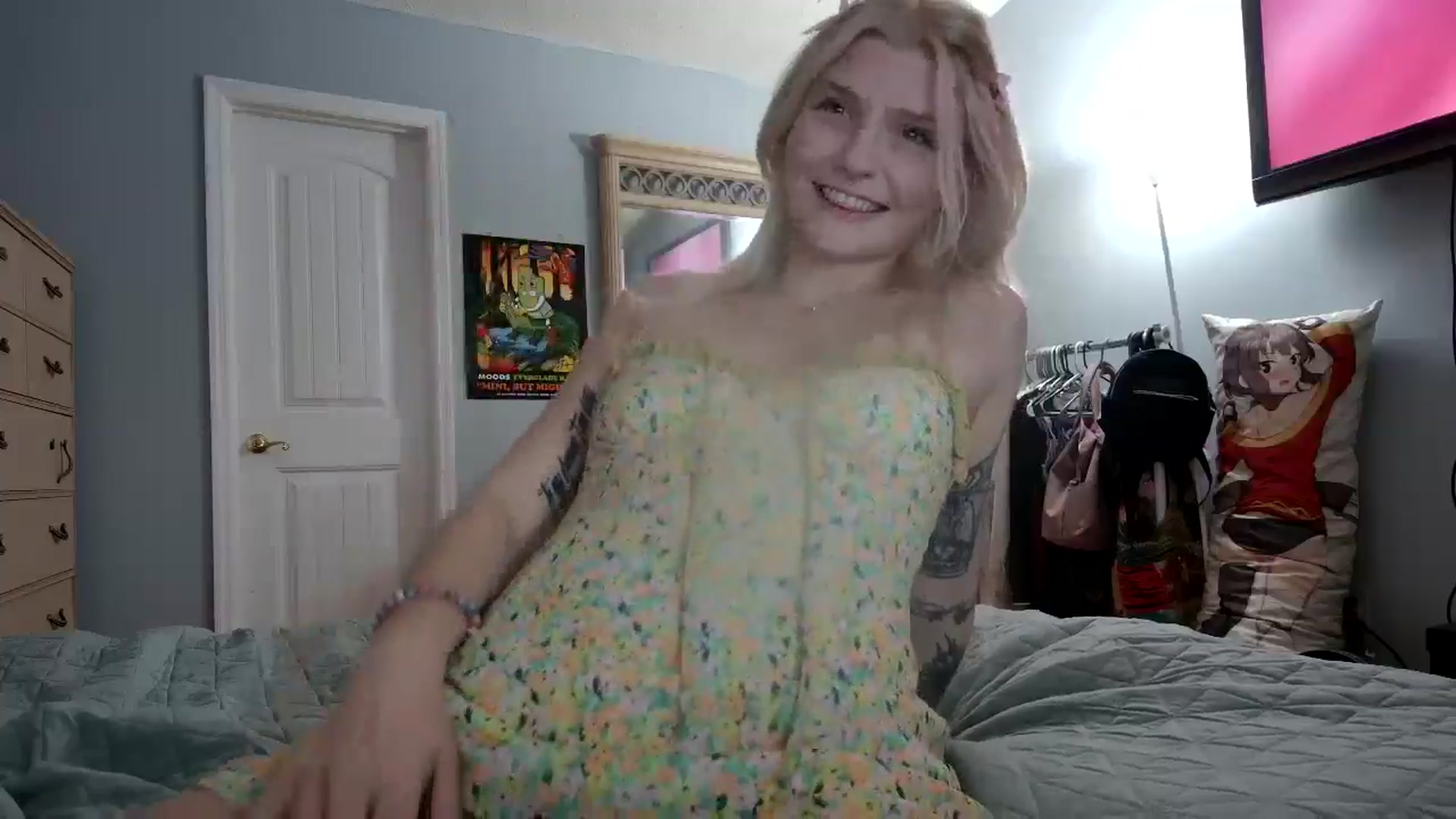 Gallery image thumbnail from DuckChan0's myfreecams stream on, 06/06/2024, 23:41 image 7 of 20