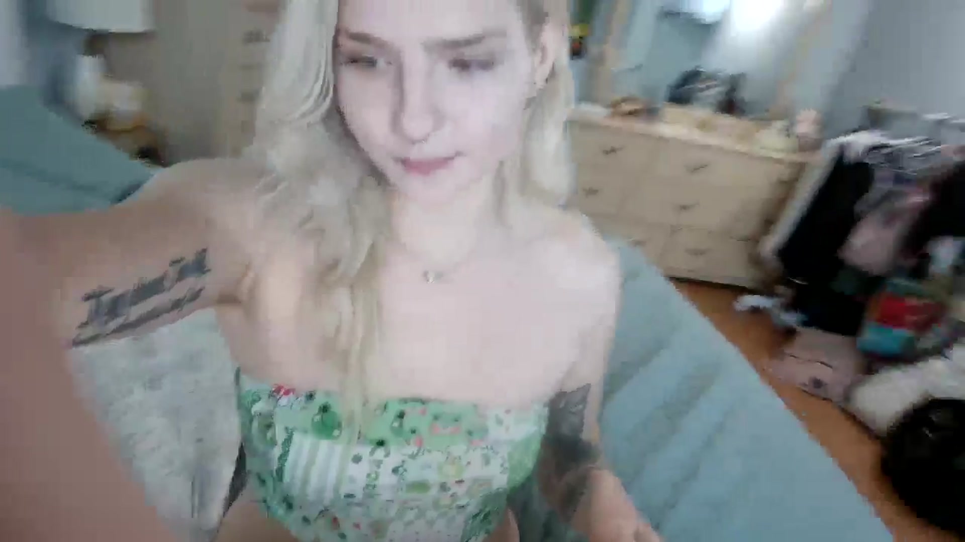 Gallery image thumbnail from DuckChan0's myfreecams stream on, 06/07/2024, 16:42 image 8 of 20