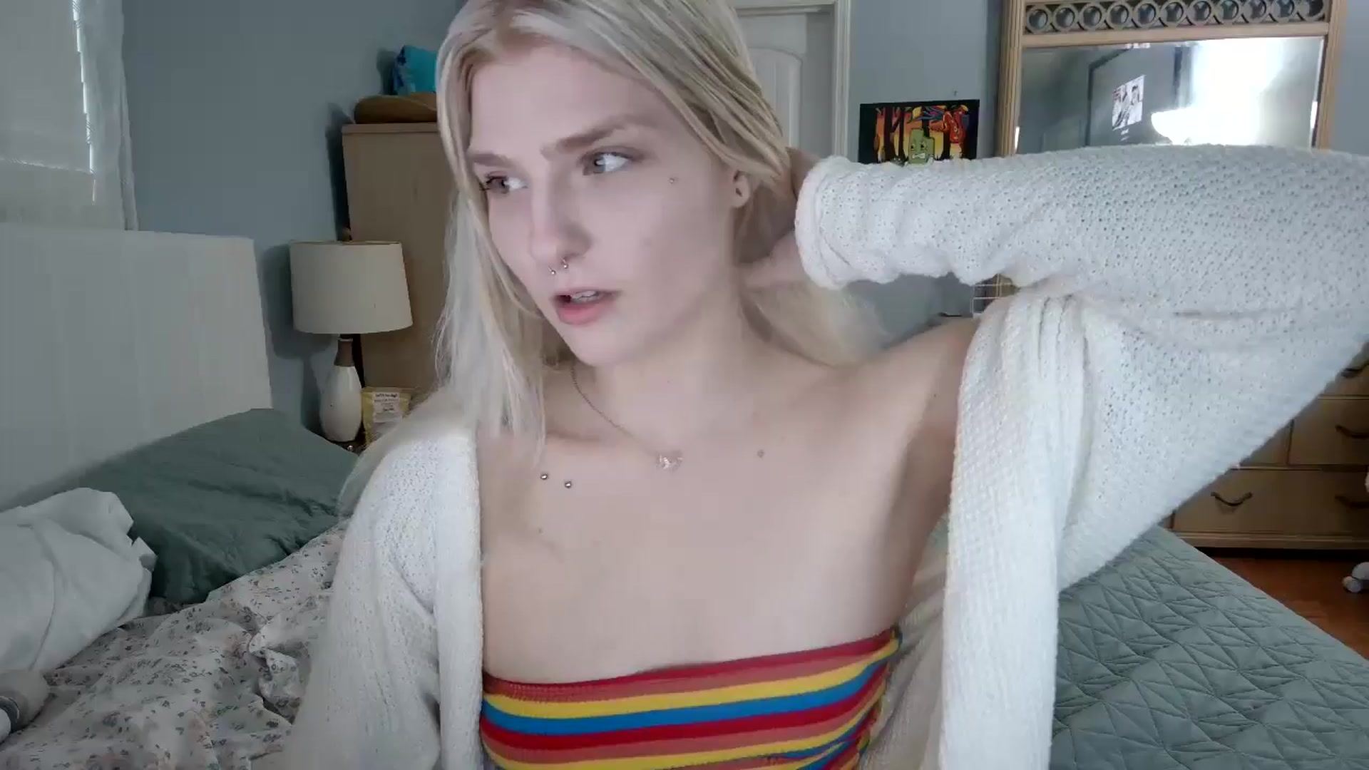Gallery image thumbnail from DuckChan0's myfreecams stream on, 06/07/2024, 22:43 image 1 of 20