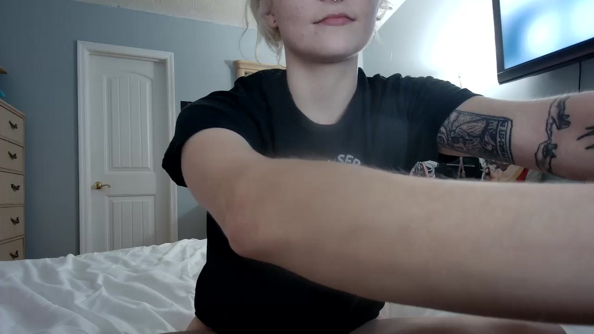 Gallery image thumbnail from DuckChan0's myfreecams stream on, 06/08/2024, 23:39 image 1 of 20