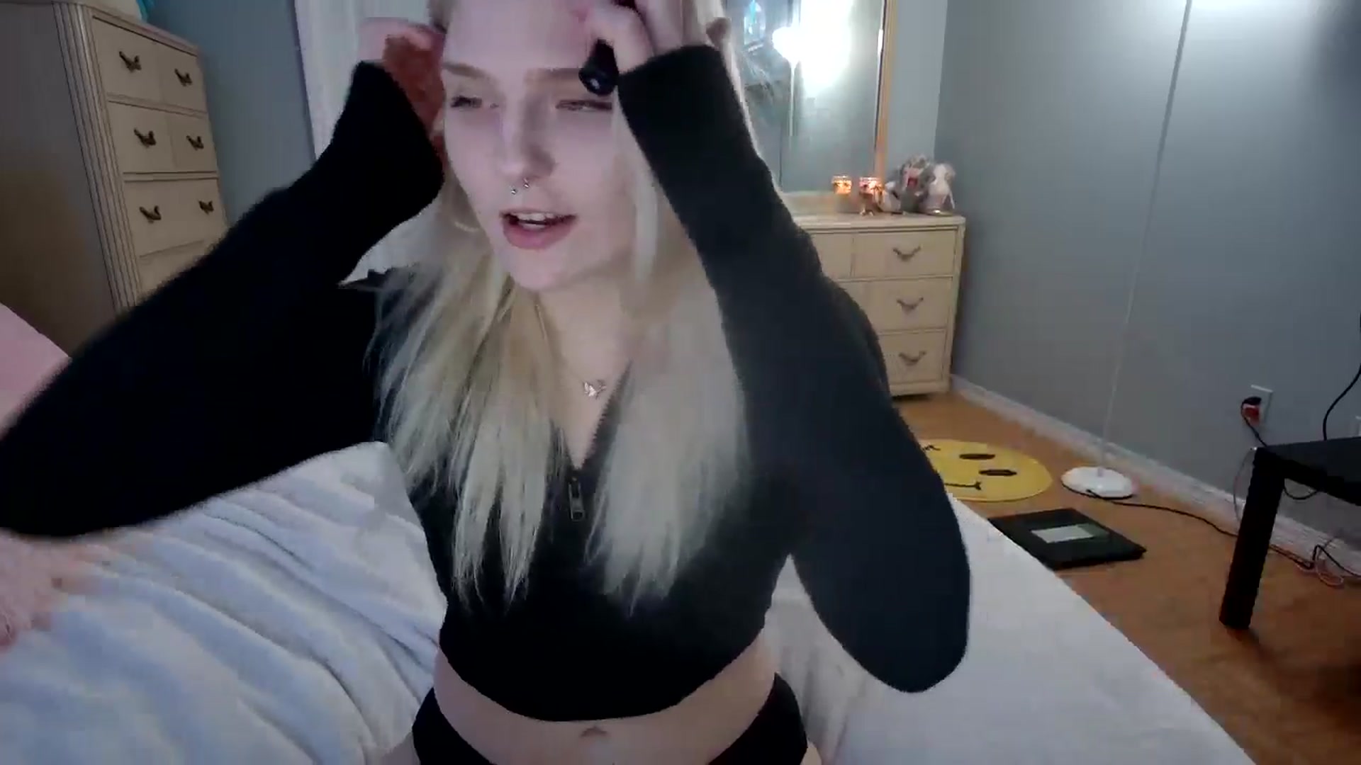 Gallery image thumbnail from DuckChan0's myfreecams stream on, 06/10/2024, 01:06 image 9 of 20