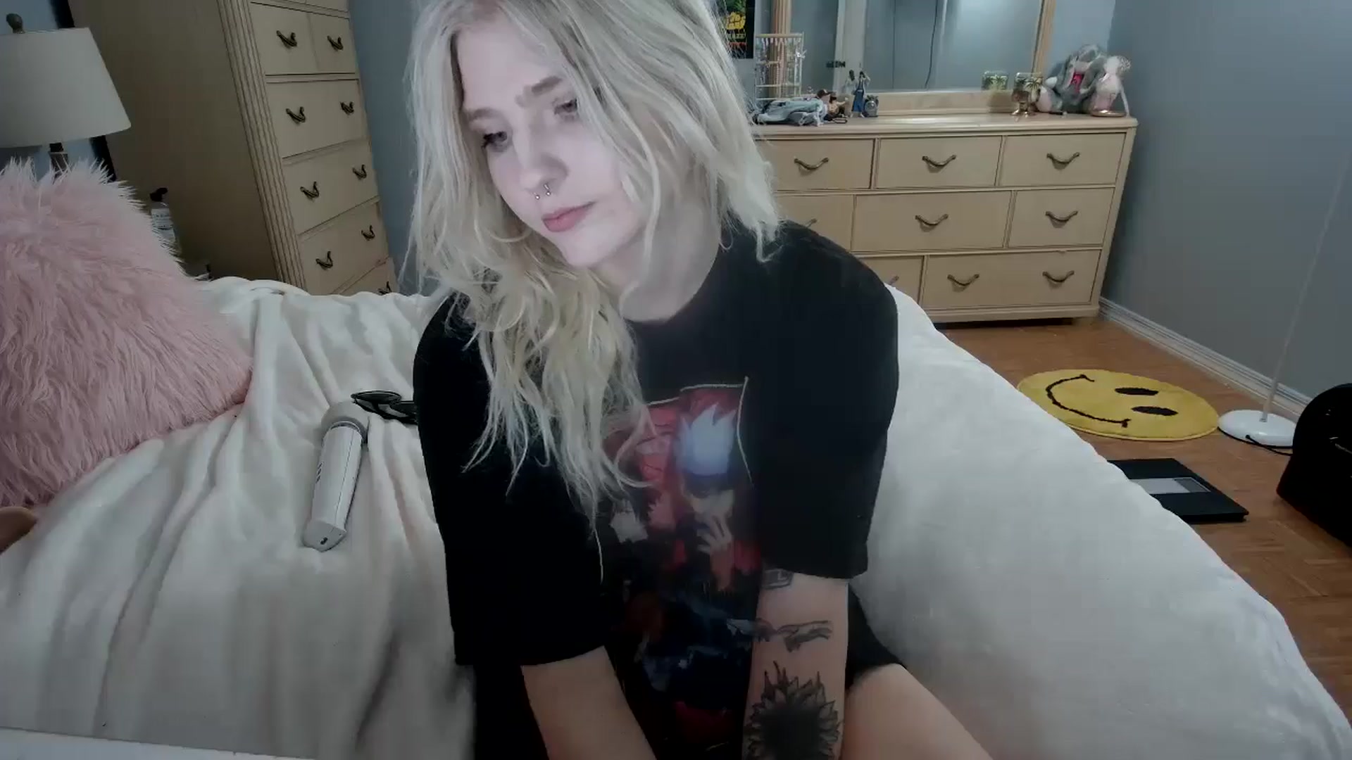 Gallery image thumbnail from DuckChan0's myfreecams stream on, 06/10/2024, 22:25 image 3 of 20