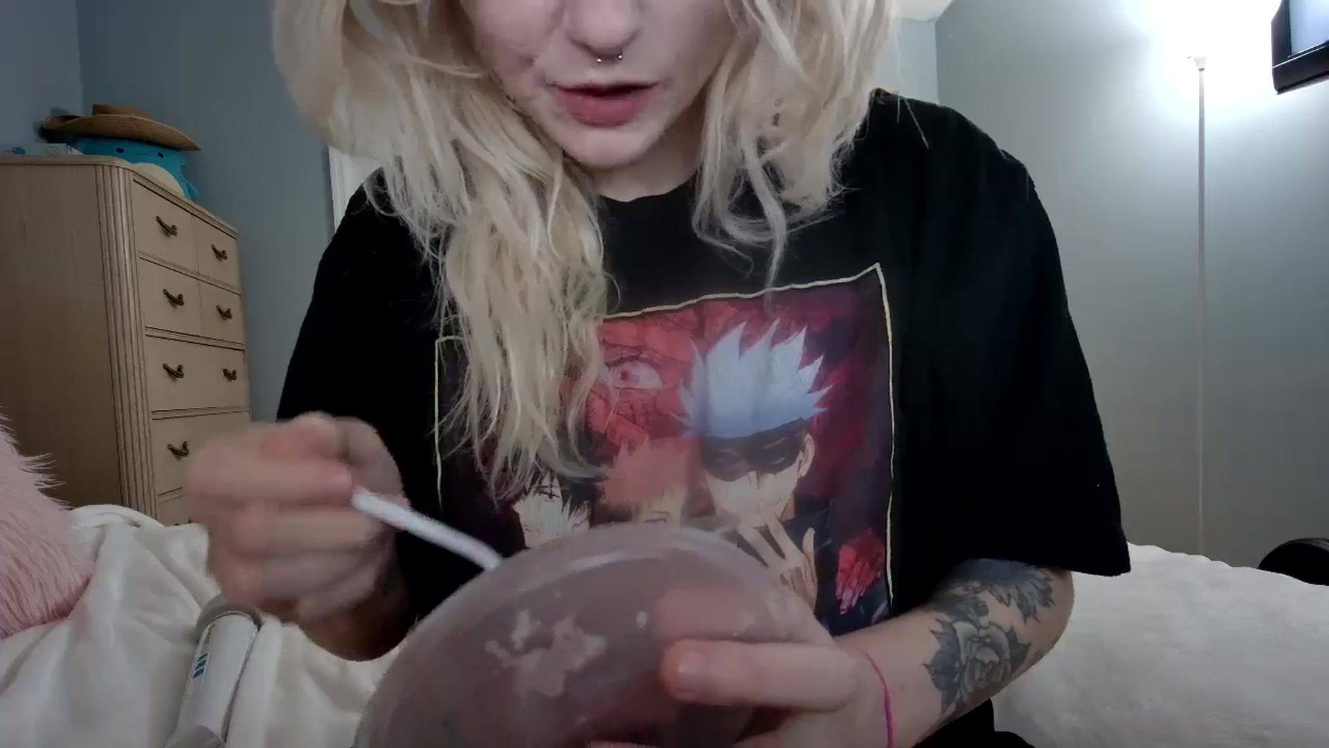 Gallery image thumbnail from DuckChan0's myfreecams stream on, 06/10/2024, 22:25 image 12 of 20