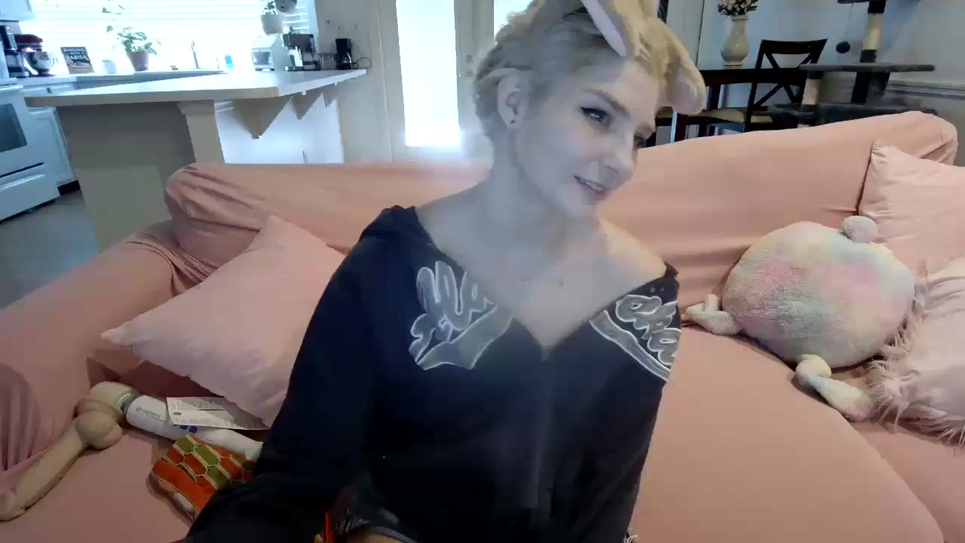 Gallery image thumbnail from DuckChan0's myfreecams stream on, 06/11/2024, 15:57 image 9 of 20