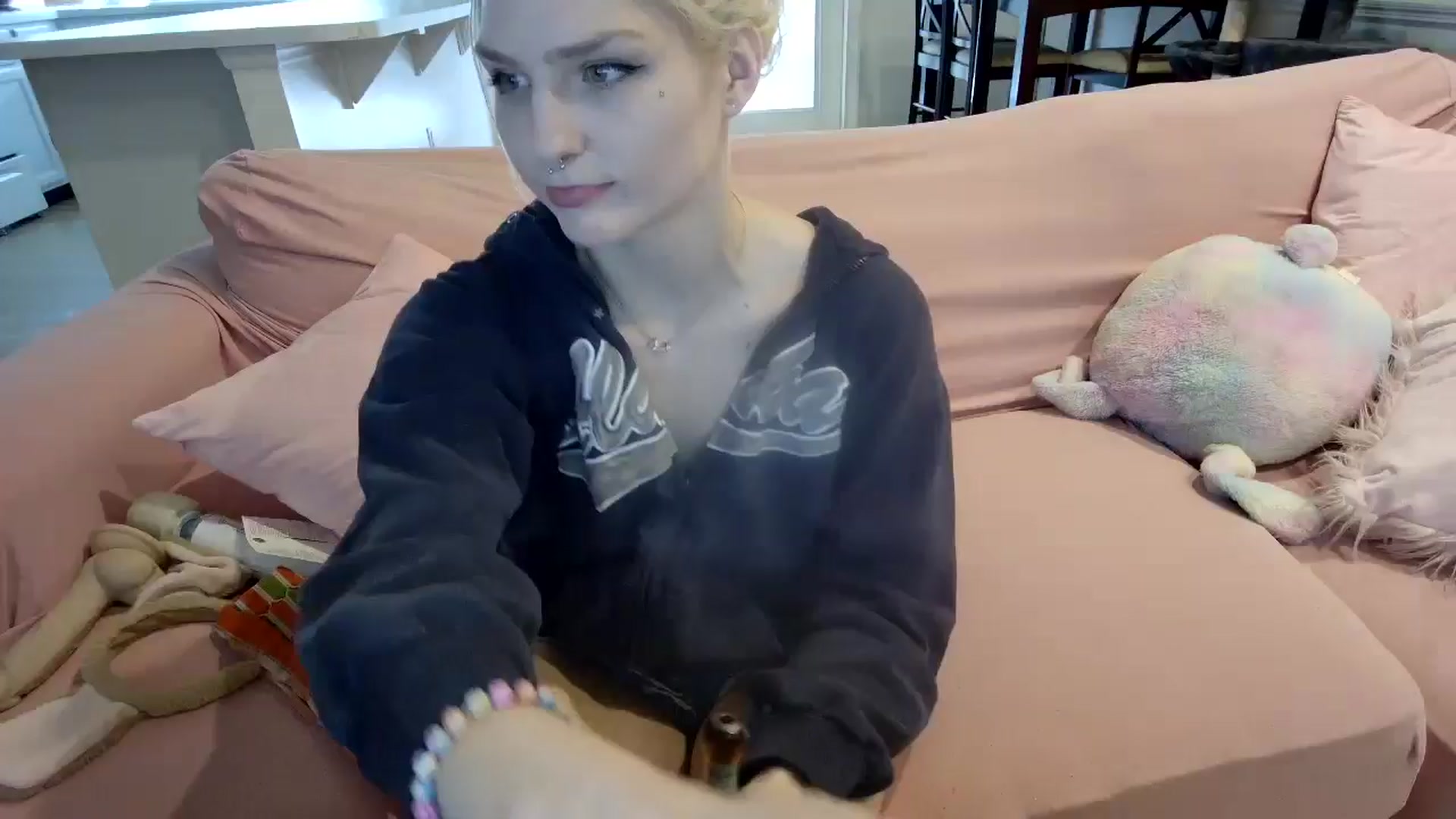 Gallery image thumbnail from DuckChan0's myfreecams stream on, 06/11/2024, 15:57 image 1 of 20