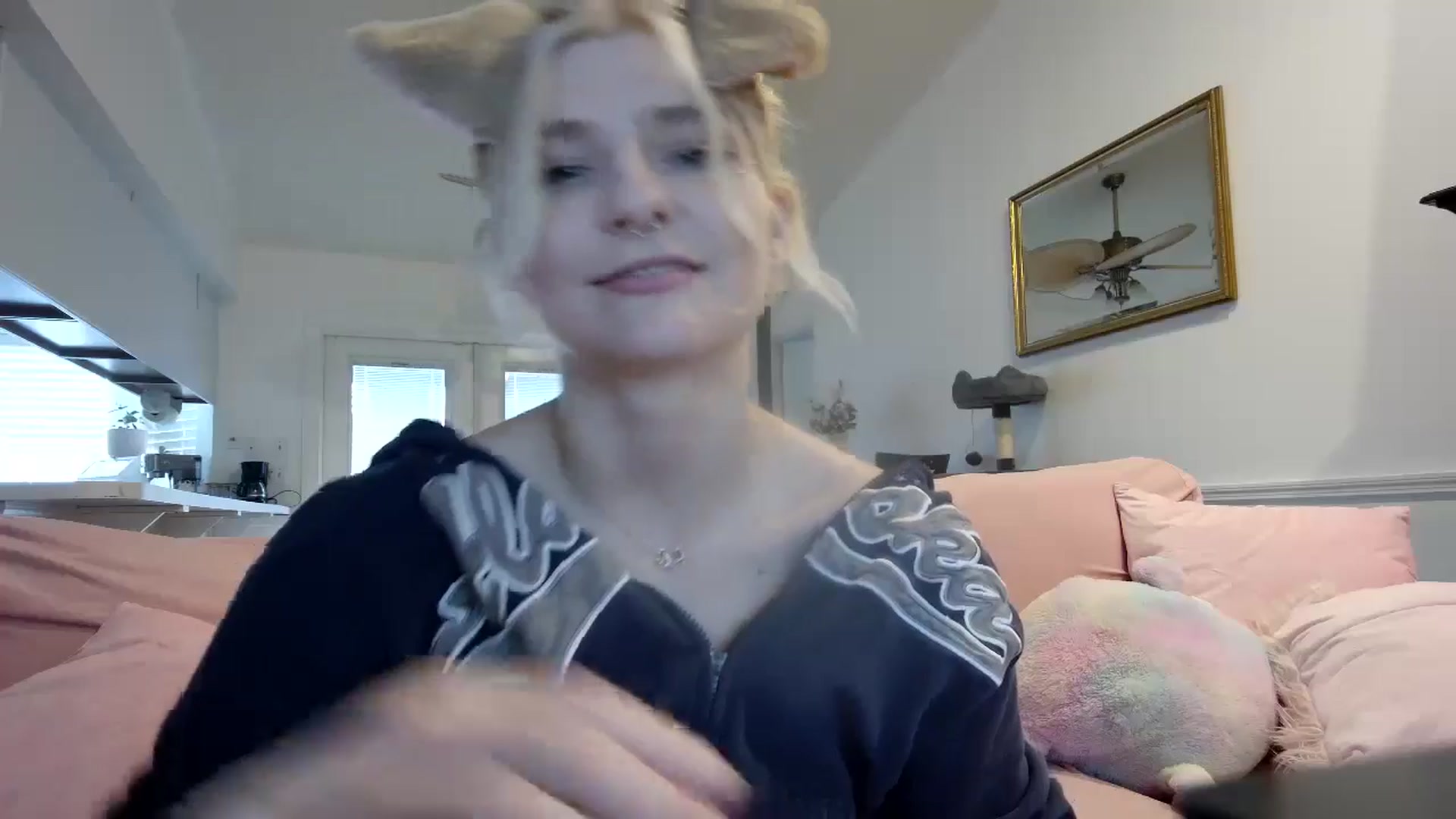 Gallery image thumbnail from DuckChan0's myfreecams stream on, 06/11/2024, 15:57 image 13 of 20