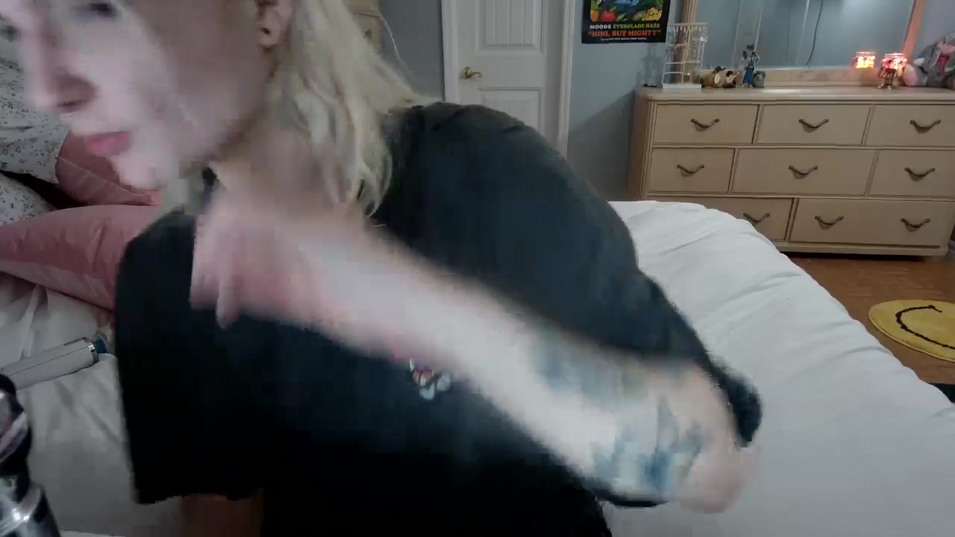 Gallery image thumbnail from DuckChan0's myfreecams stream on, 06/14/2024, 24:21 image 20 of 20