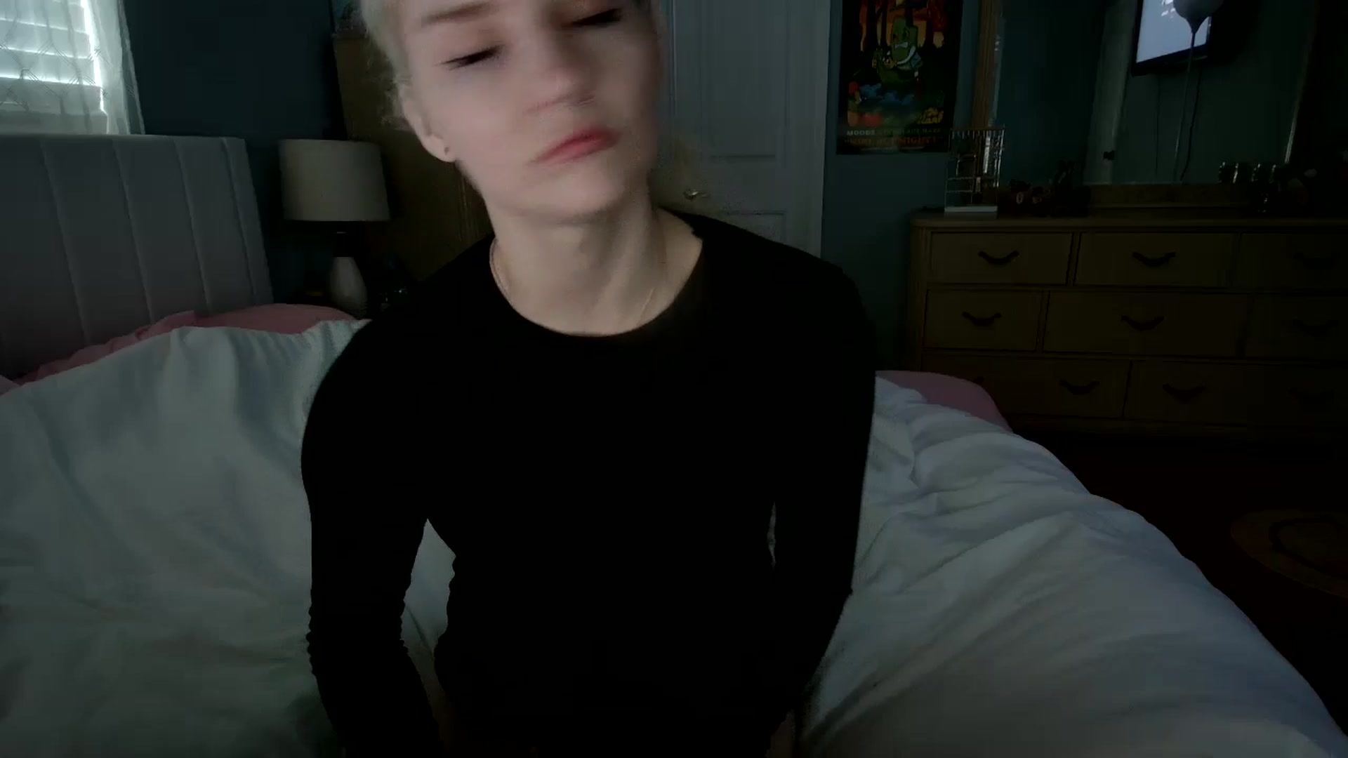 Gallery image thumbnail from DuckChan0's myfreecams stream on, 06/14/2024, 13:45 image 6 of 20