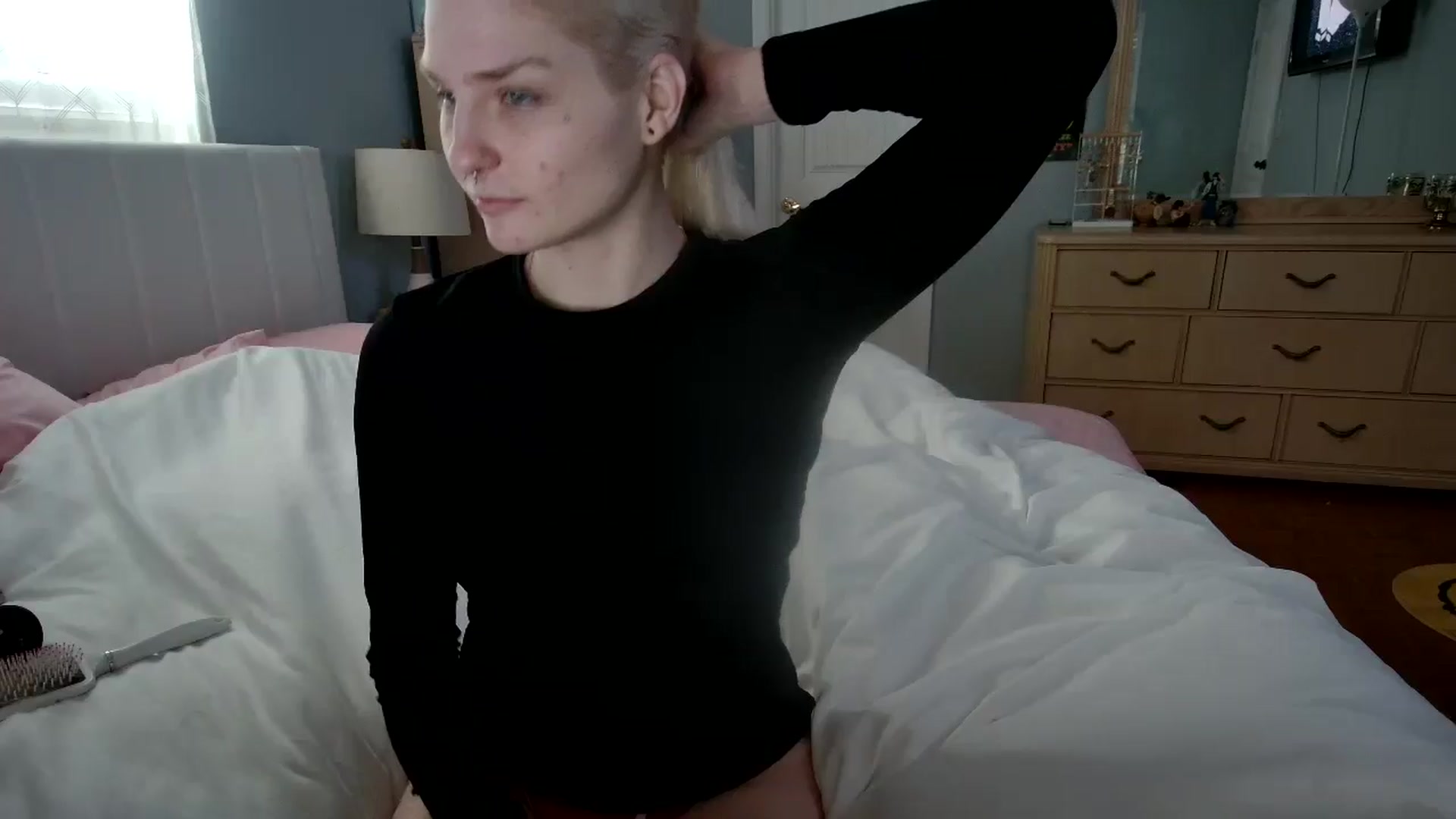 Gallery image thumbnail from DuckChan0's myfreecams stream on, 06/14/2024, 13:45 image 2 of 20