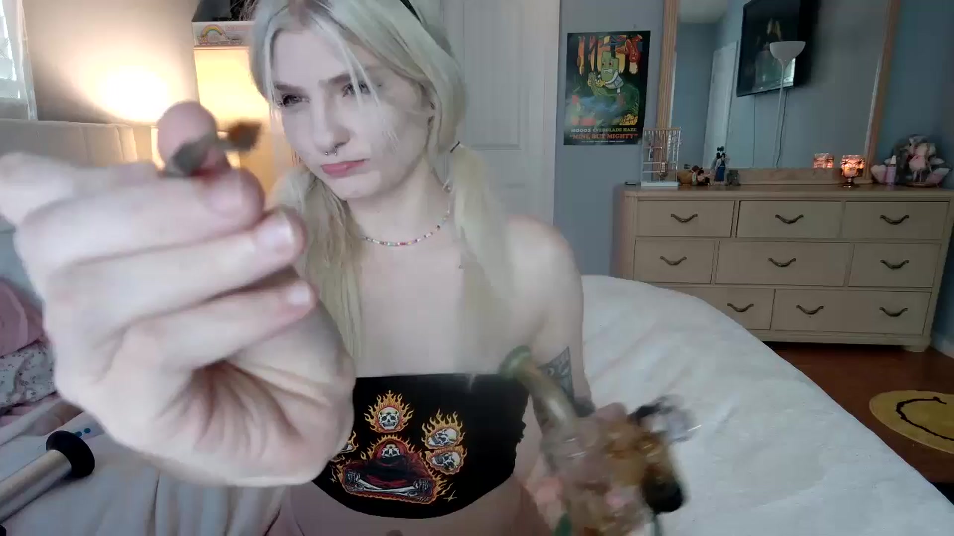 Gallery image thumbnail from DuckChan0's myfreecams stream on, 06/17/2024, 24:03 image 1 of 20