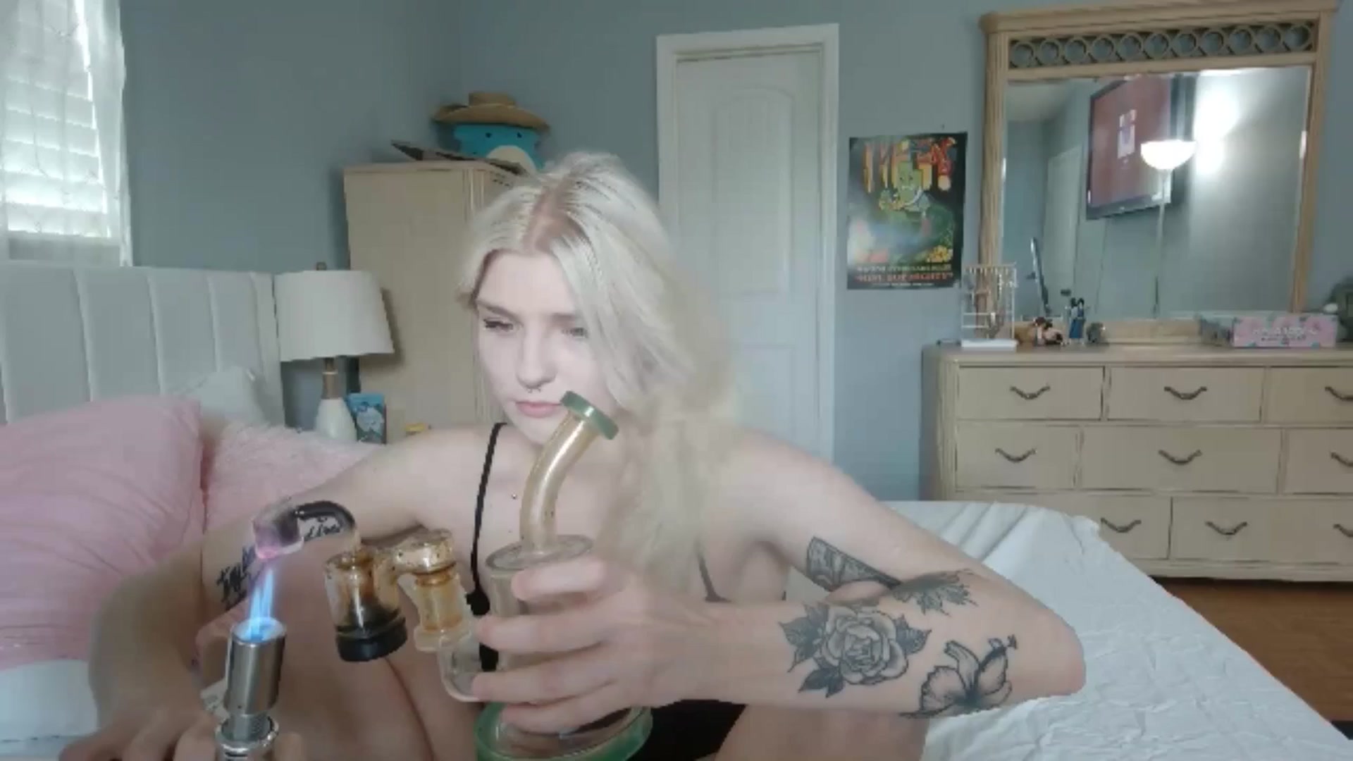 Gallery image thumbnail from DuckChan0's myfreecams stream on, 06/19/2024, 14:42 image 1 of 20