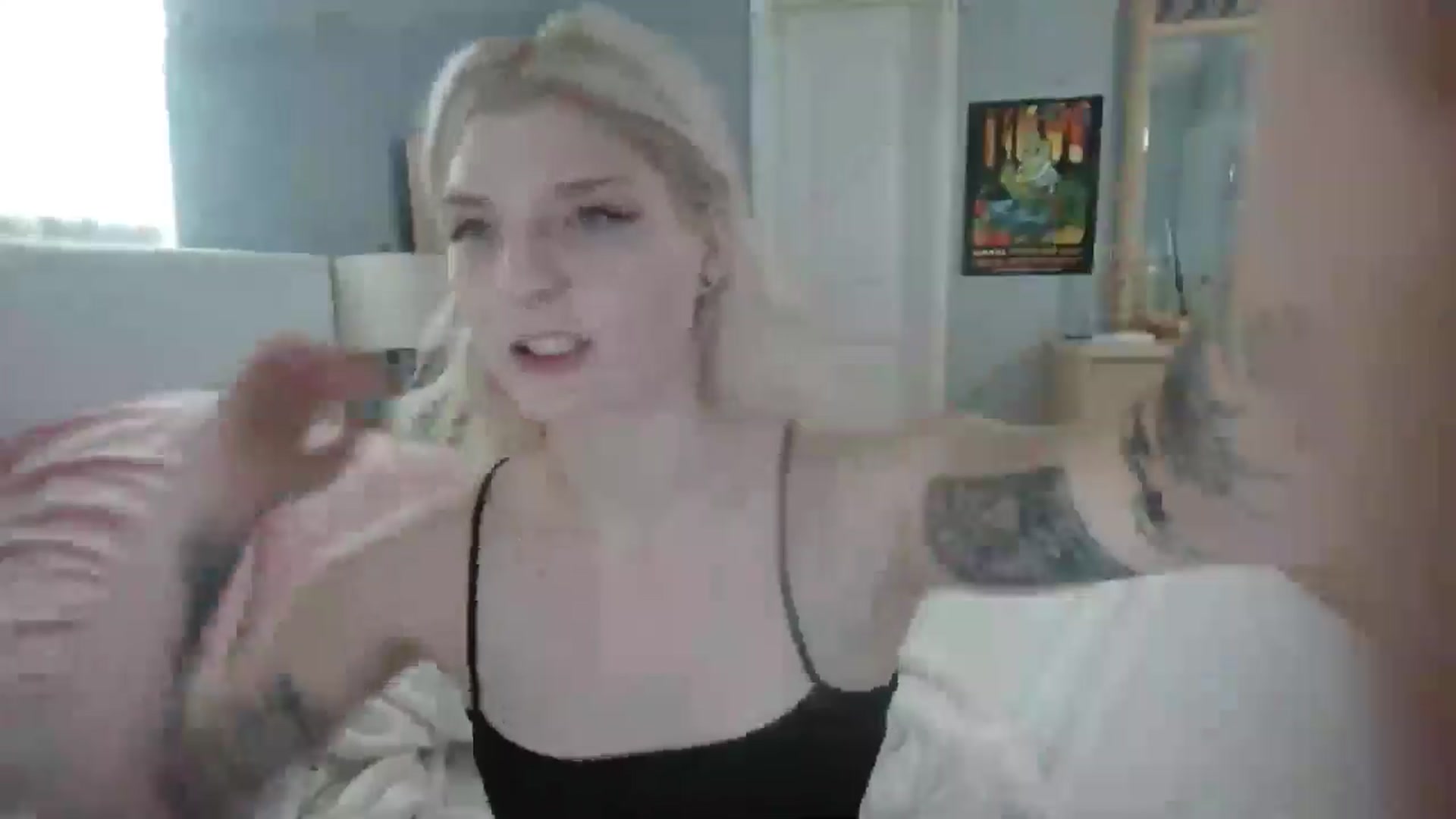 Gallery image thumbnail from DuckChan0's myfreecams stream on, 06/19/2024, 14:42 image 13 of 20