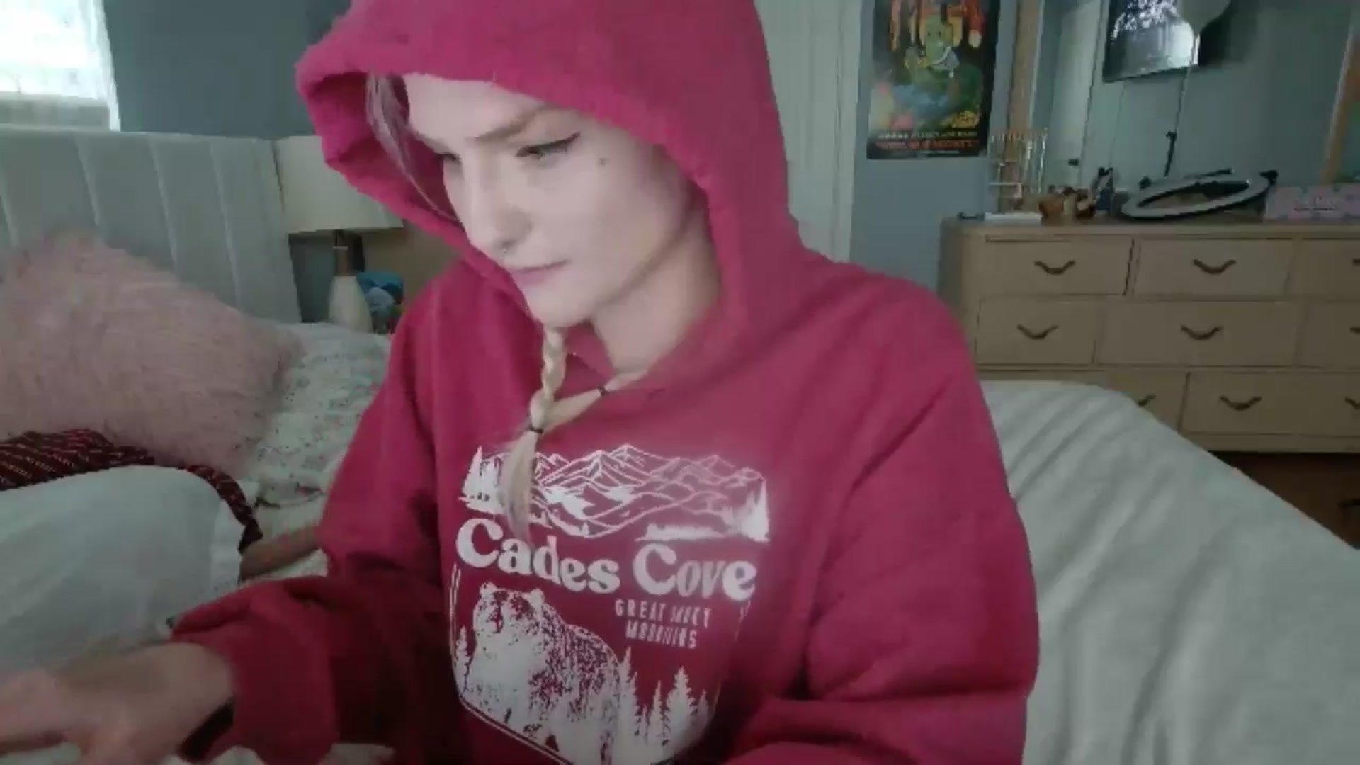 Gallery image thumbnail from DuckChan0's myfreecams stream on, 06/20/2024, 16:40 image 14 of 20