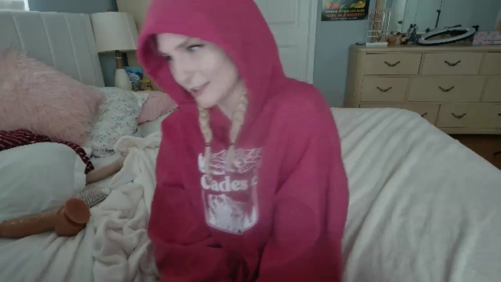 Gallery image thumbnail from DuckChan0's myfreecams stream on, 06/20/2024, 16:58 image 2 of 20