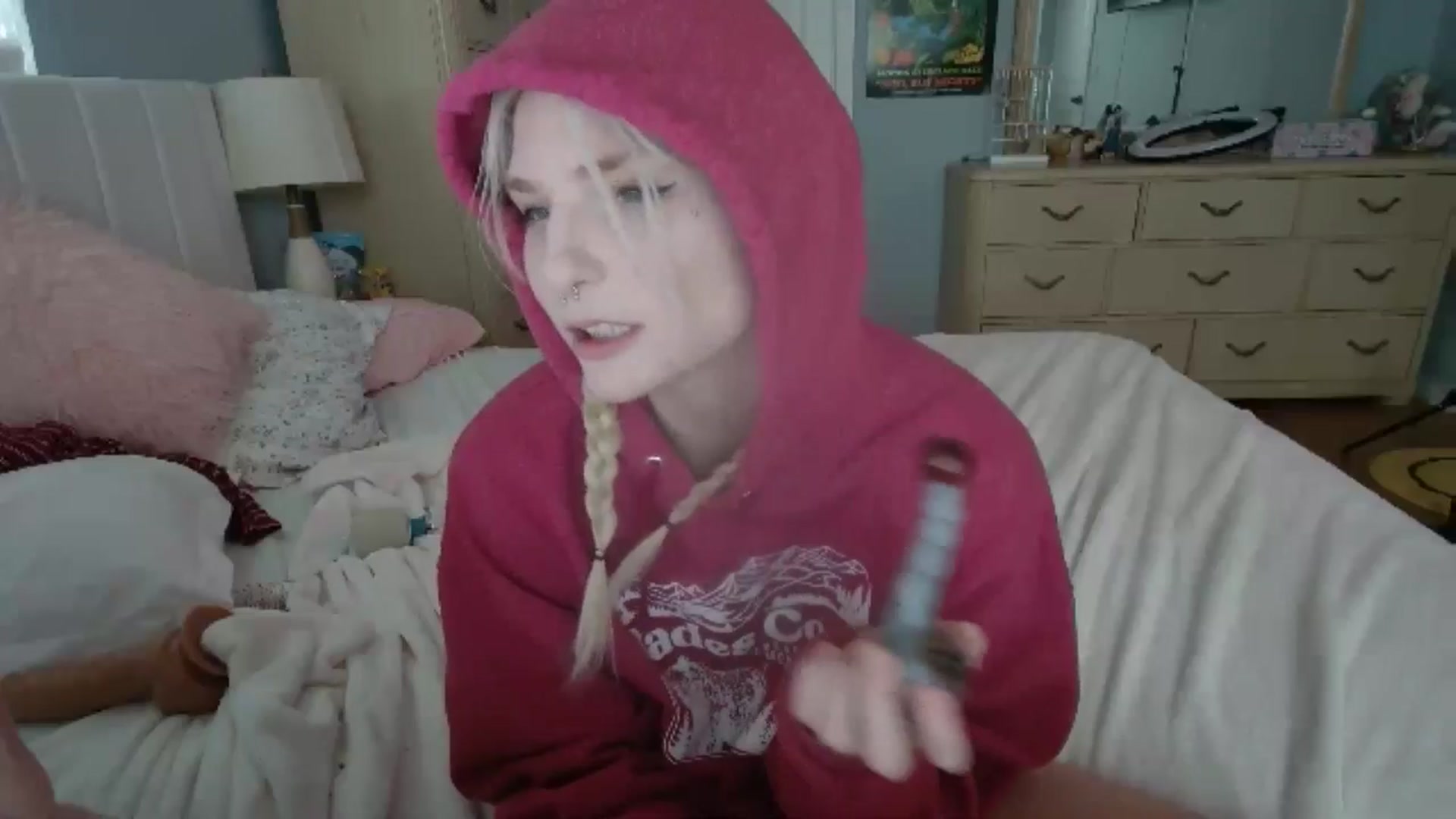 Gallery image thumbnail from DuckChan0's myfreecams stream on, 06/20/2024, 17:11 image 19 of 20