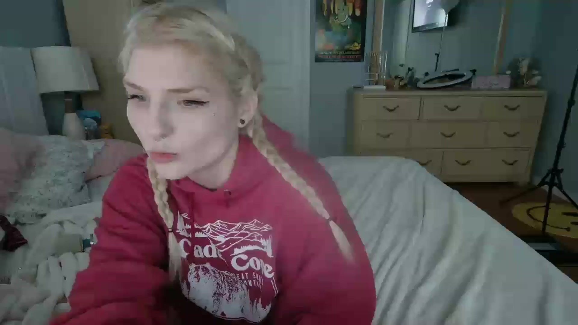 Gallery image thumbnail from DuckChan0's myfreecams stream on, 06/20/2024, 17:11 image 2 of 20
