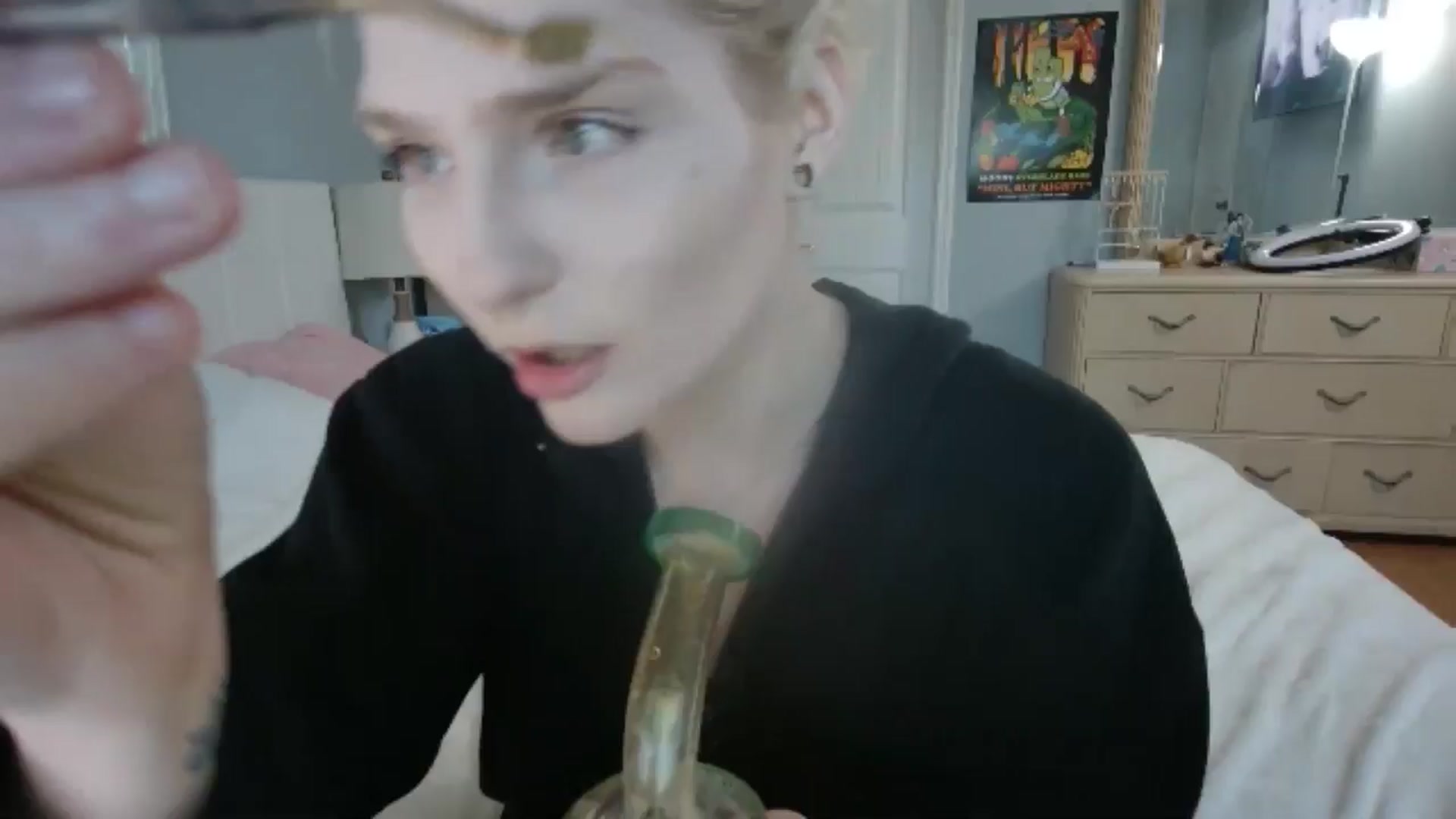 Gallery image thumbnail from DuckChan0's myfreecams stream on, 06/22/2024, 24:23 image 1 of 20