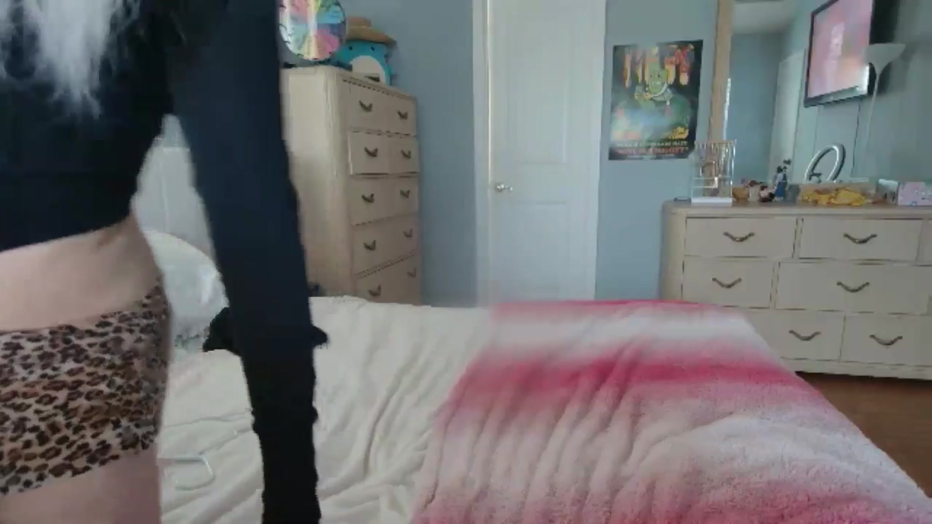 Gallery image thumbnail from DuckChan0's myfreecams stream on, 06/26/2024, 14:32 image 11 of 20