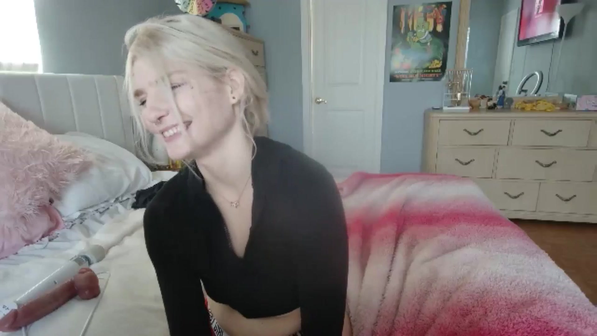 Gallery image thumbnail from DuckChan0's myfreecams stream on, 06/26/2024, 14:32 image 18 of 20