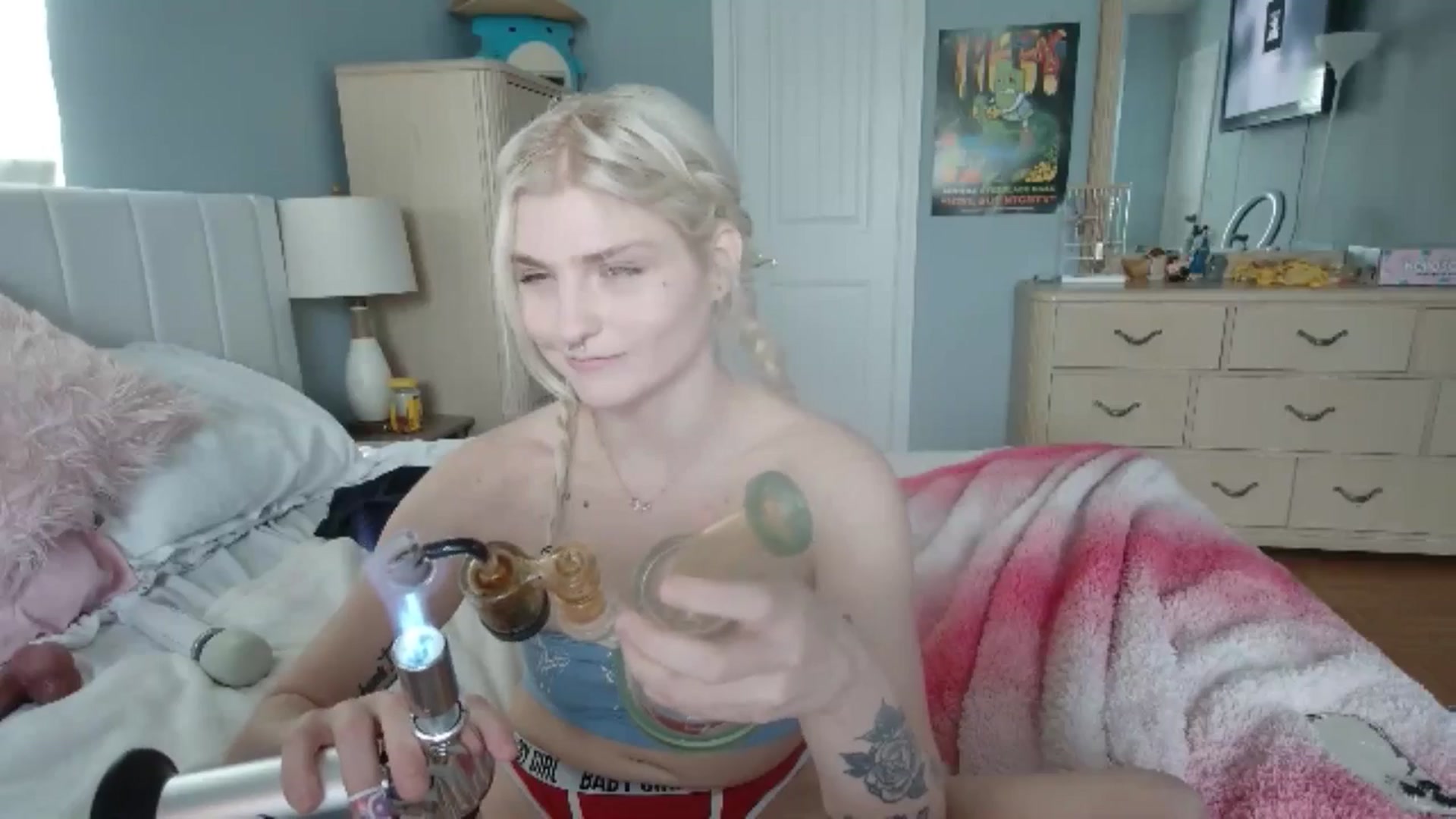 Gallery image thumbnail from DuckChan0's myfreecams stream on, 06/26/2024, 15:54 image 13 of 20