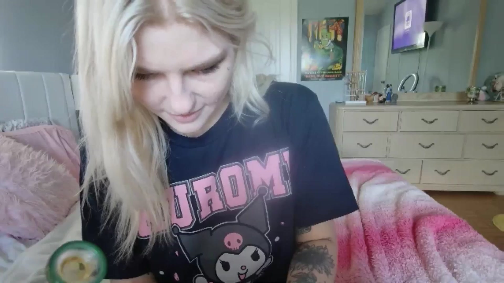 Gallery image thumbnail from DuckChan0's myfreecams stream on, 06/27/2024, 15:01 image 6 of 20