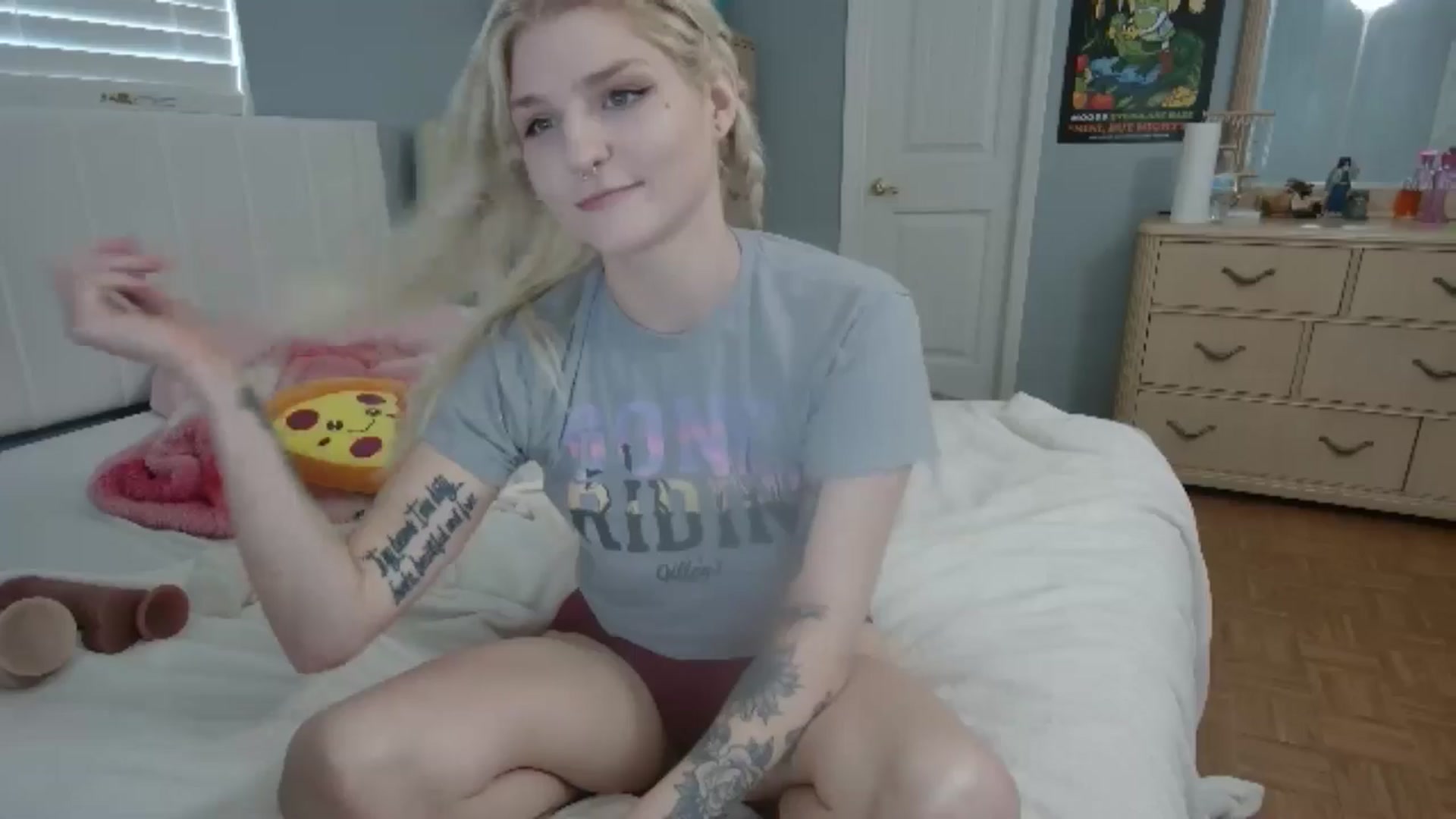 Gallery image thumbnail from DuckChan0's myfreecams stream on, 07/01/2024, 18:34 image 6 of 20