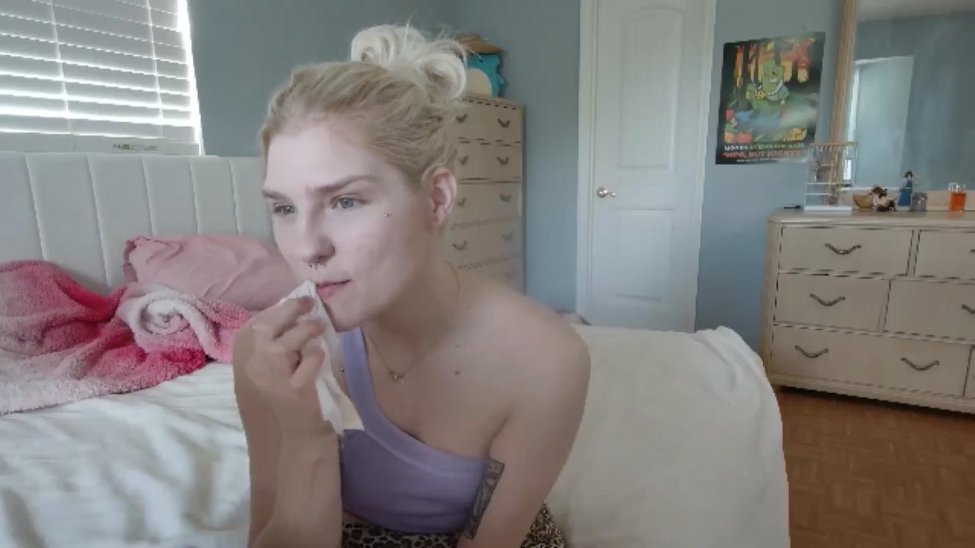 Gallery image thumbnail from DuckChan0's myfreecams stream on, 07/02/2024, 13:50 image 4 of 20