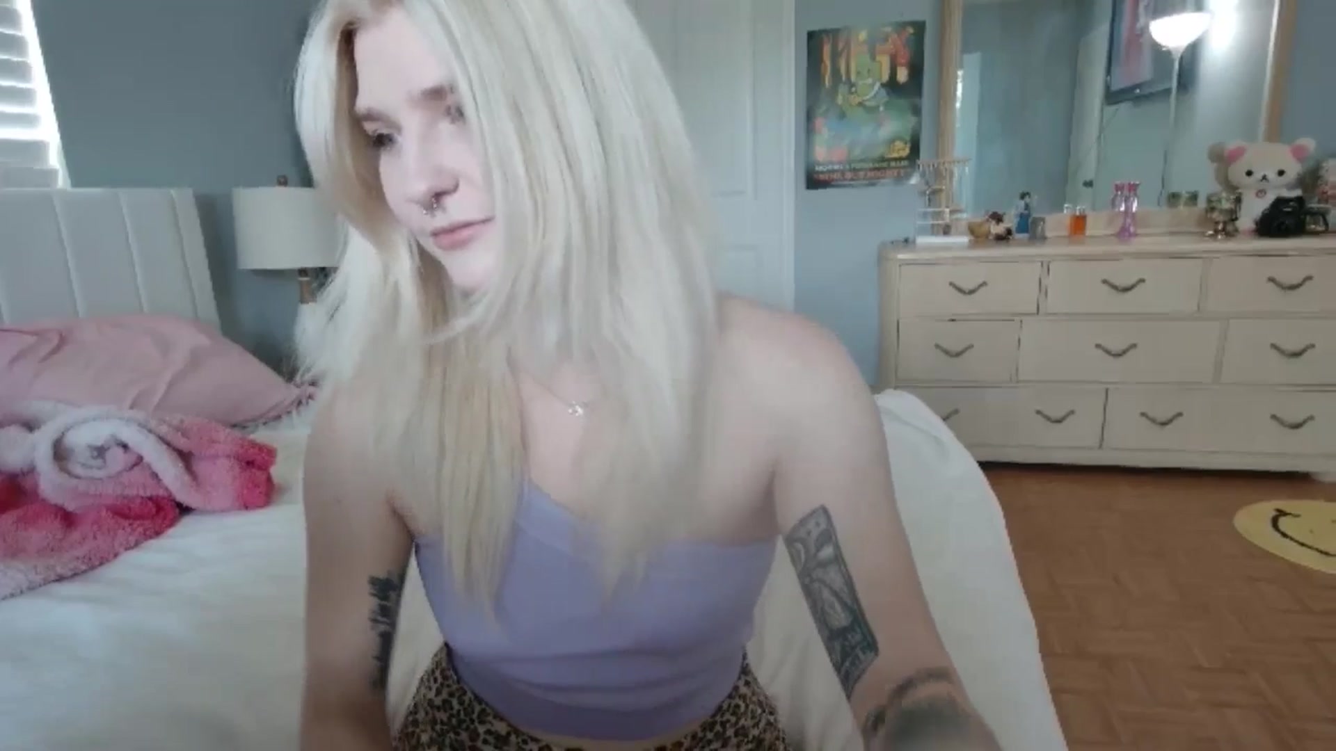 Gallery image thumbnail from DuckChan0's myfreecams stream on, 07/02/2024, 13:50 image 17 of 20