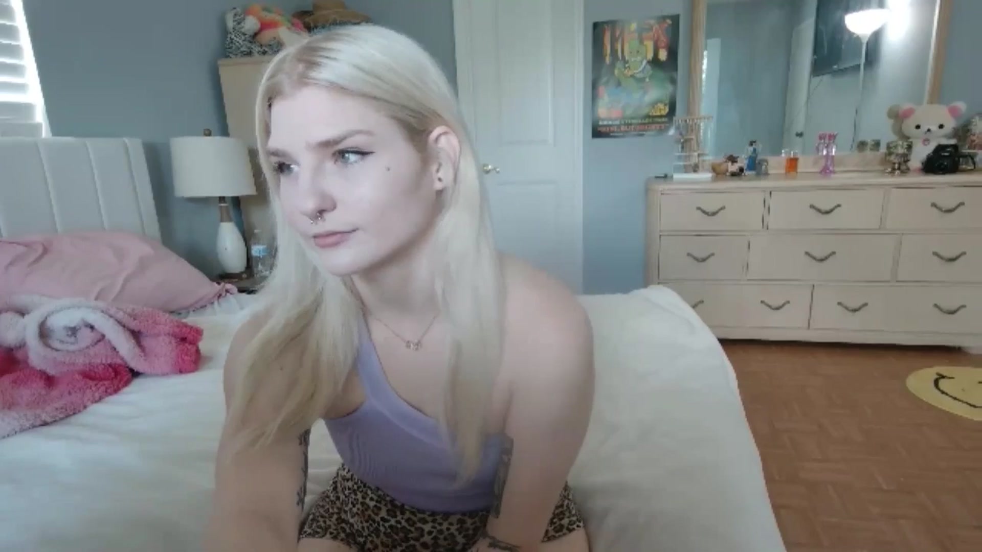 Gallery image thumbnail from DuckChan0's myfreecams stream on, 07/02/2024, 13:50 image 13 of 20